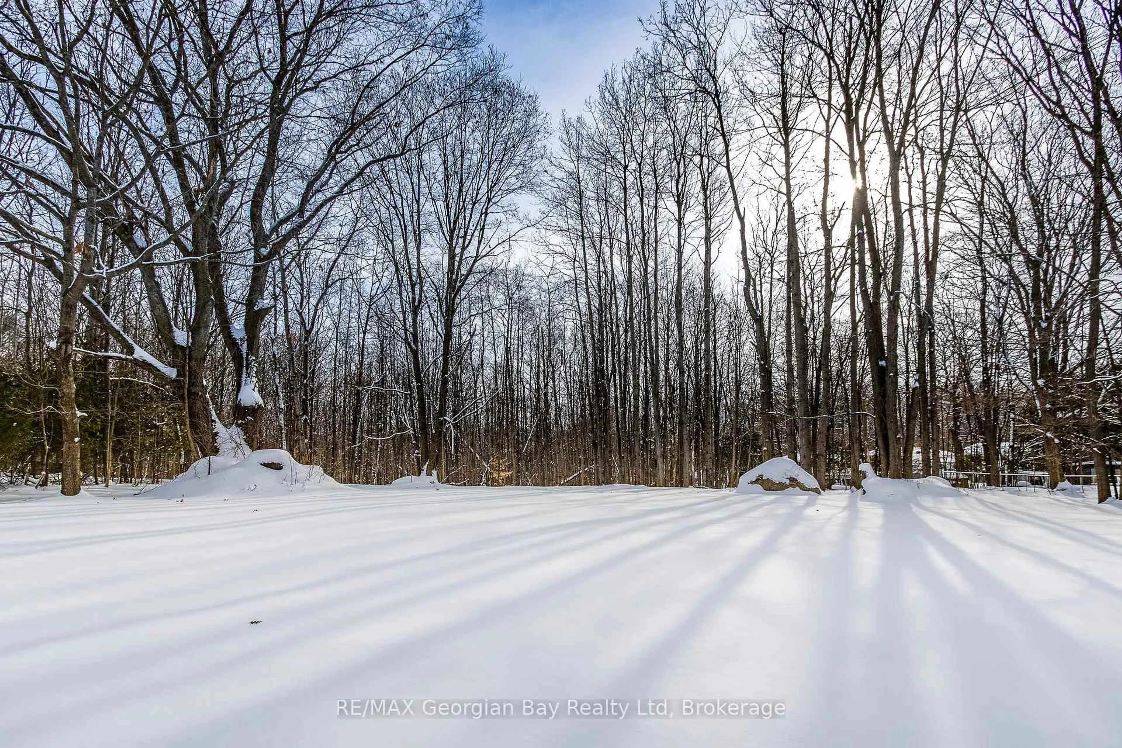 Blurry image for 1311 Everton Rd, Midland Ontario L4R 5J5