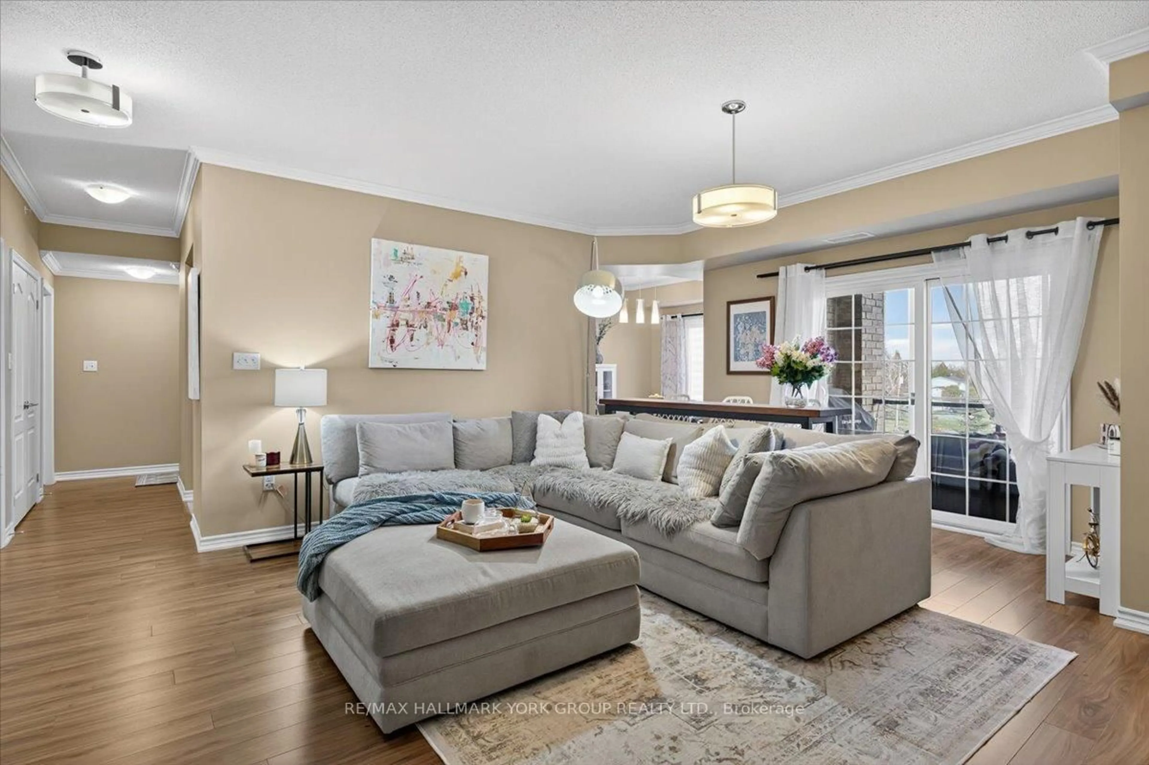 Living room with furniture, unknown for 45 FERNDALE Dr #211, Barrie Ontario L4N 5W7