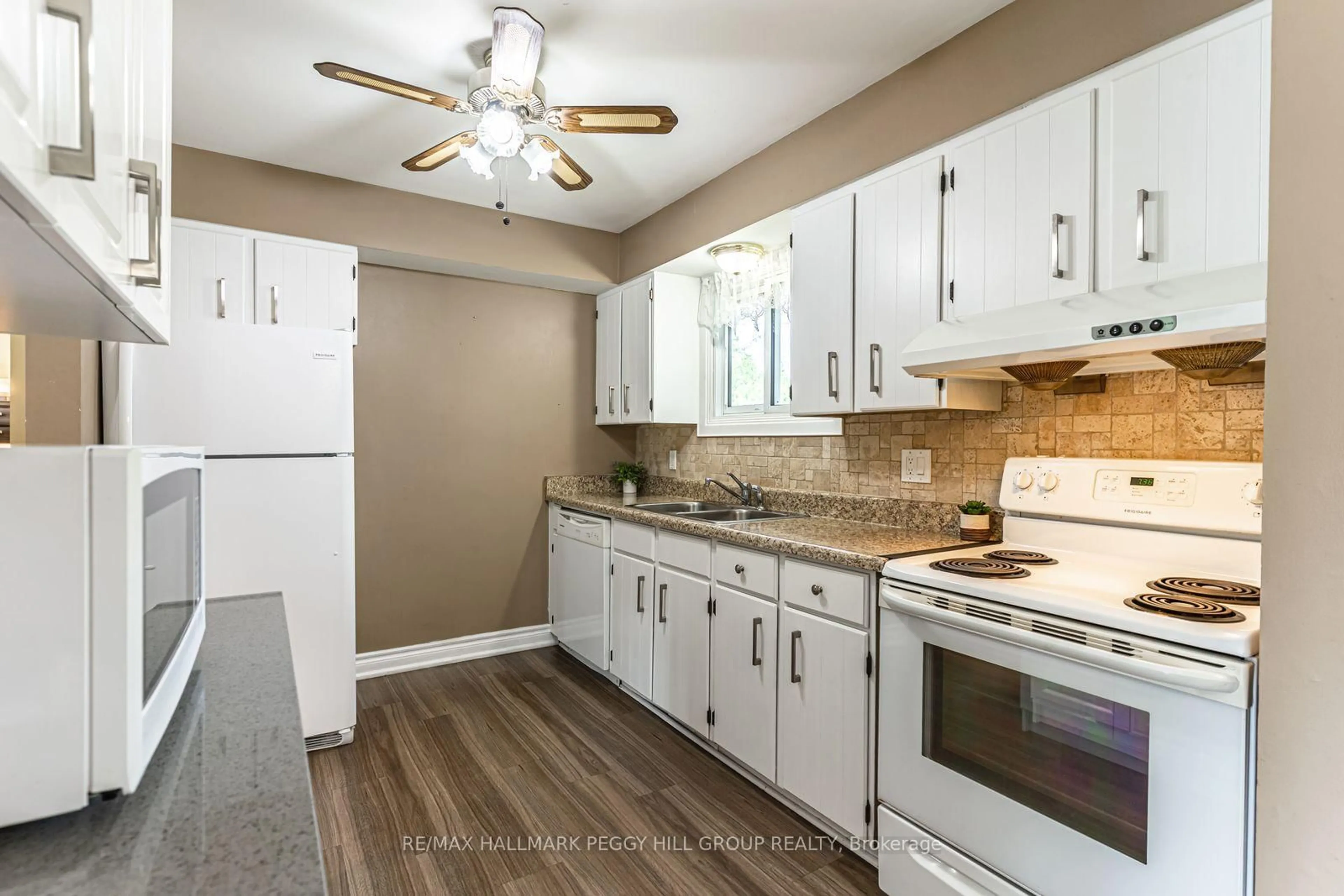 Standard kitchen, unknown for 438 Forest Ave, Orillia Ontario L3V 4A1