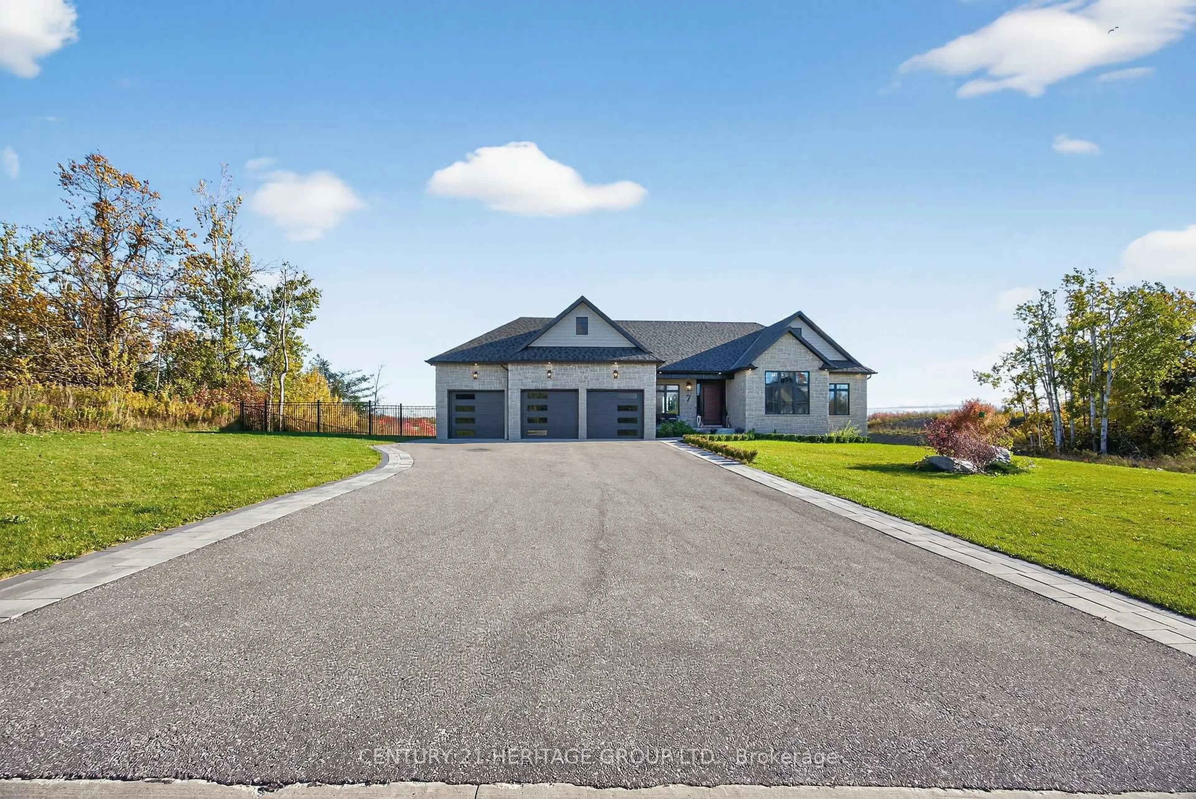 Home with vinyl exterior material, street for 7 Caldwell Dr, Oro-Medonte Ontario L0L 2L0