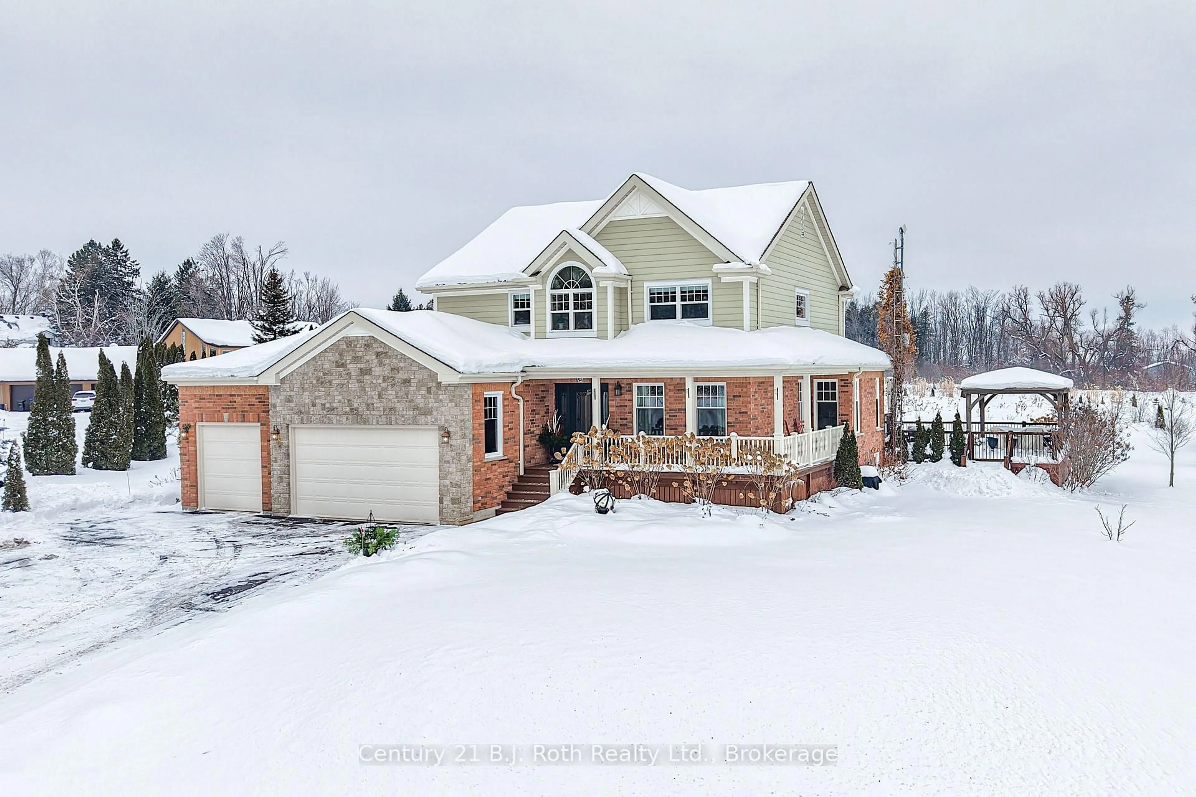 Home with brick exterior material, street for 3255 10 Line, Oro-Medonte Ontario L0L 1T0