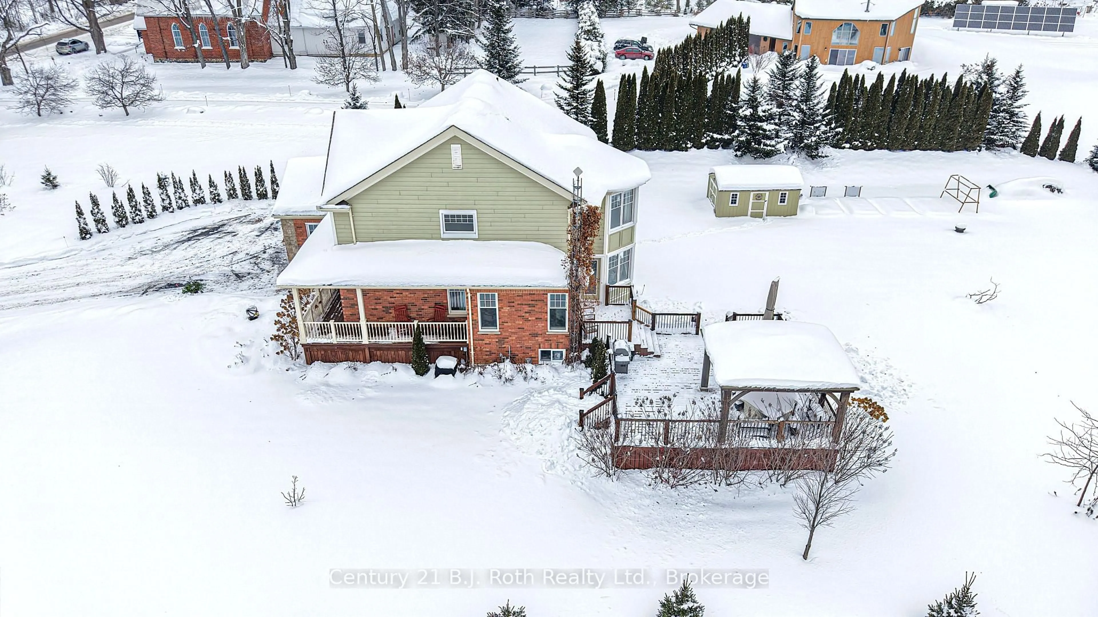 A pic from outside/outdoor area/front of a property/back of a property/a pic from drone, unknown for 3255 10 Line, Oro-Medonte Ontario L0L 1T0