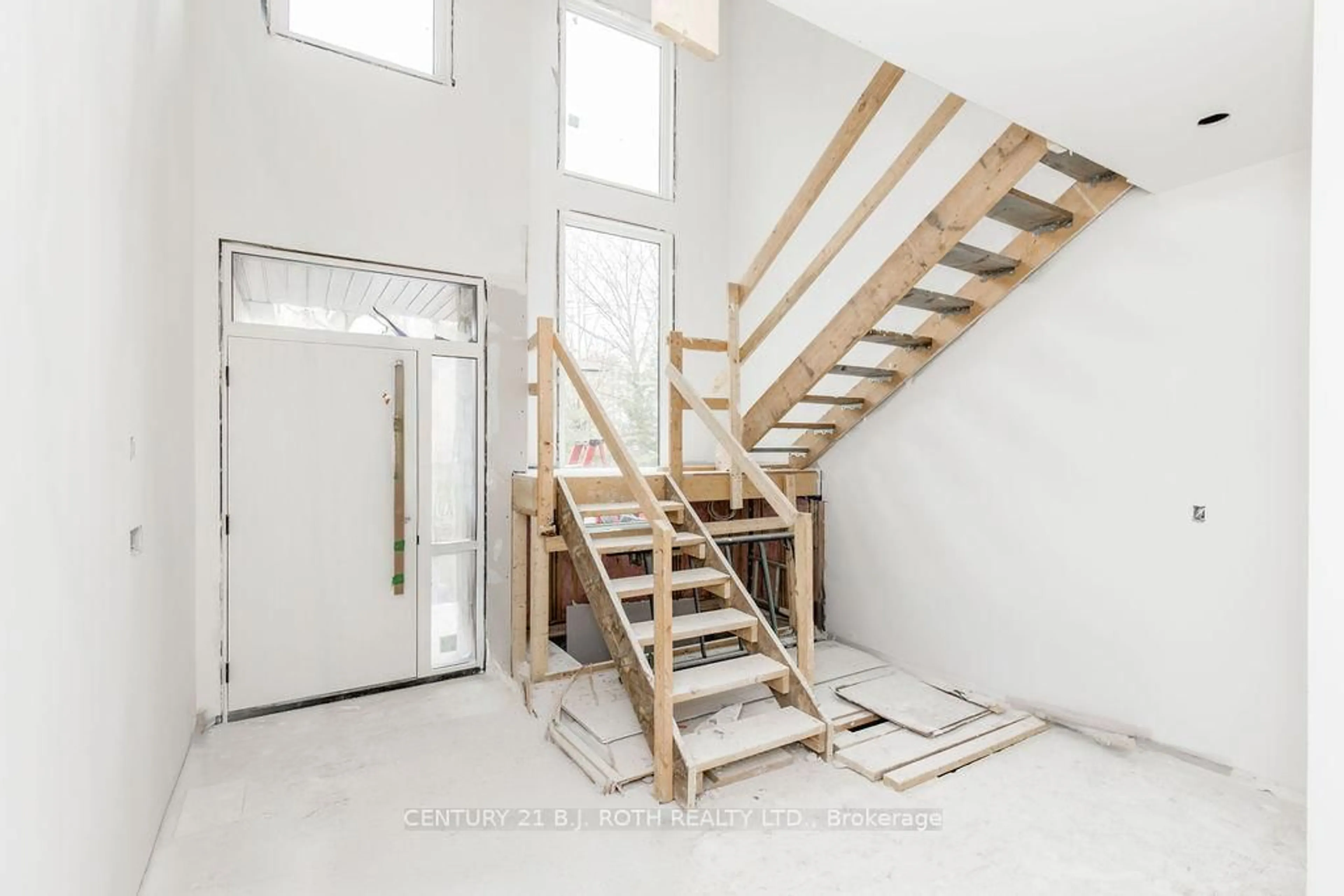 Stairs for 56 Brennan Ave, Barrie Ontario L4N 4B1