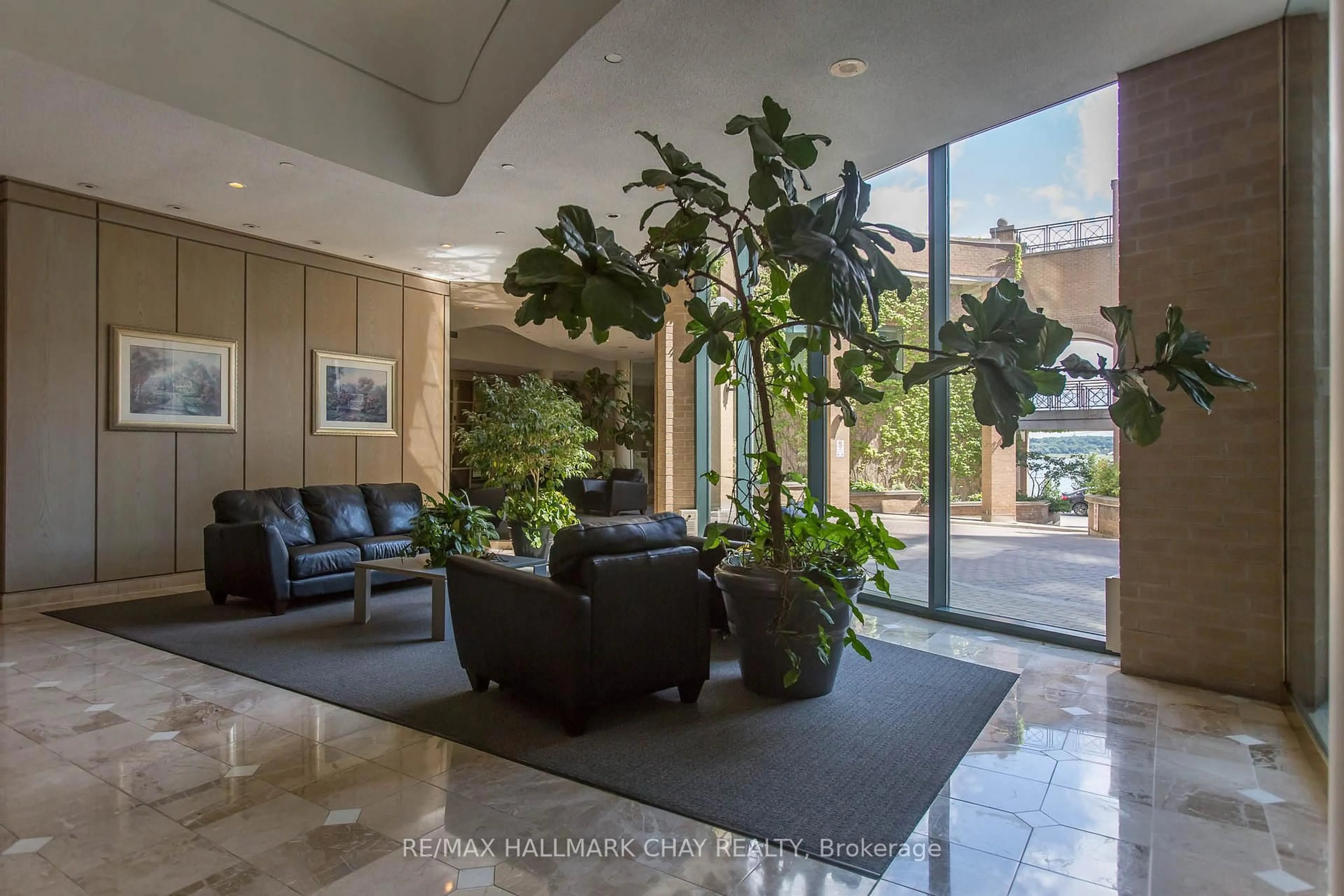 Lobby for 150 Dunlop St #1404, Barrie Ontario L4M 6H1