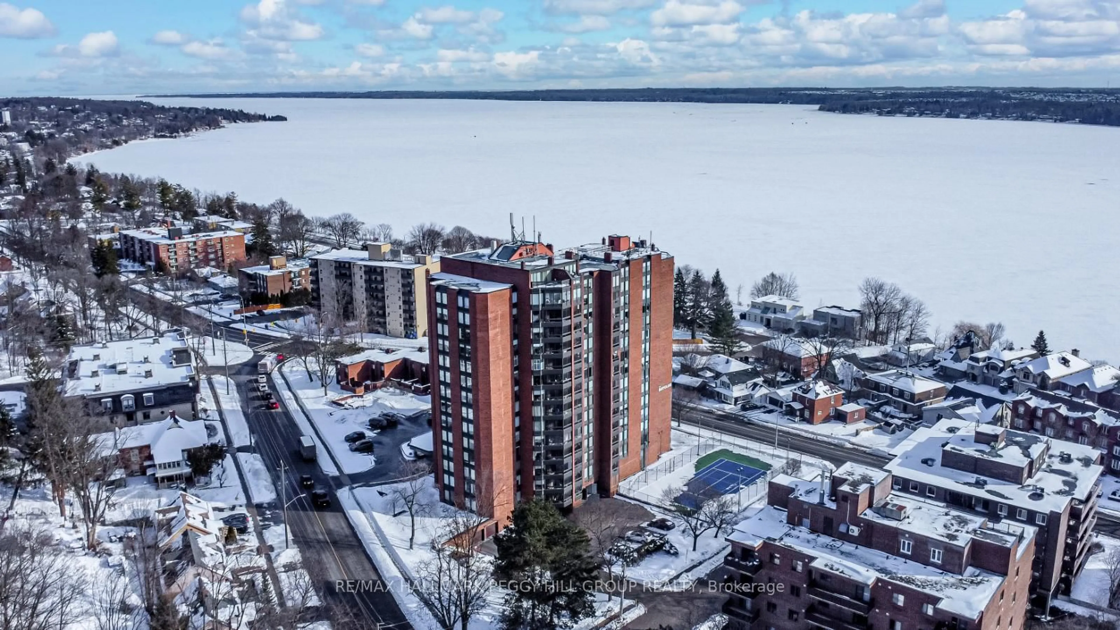 A pic from outside/outdoor area/front of a property/back of a property/a pic from drone, water/lake/river/ocean view for 181 Collier St #803, Barrie Ontario L4M 5L6
