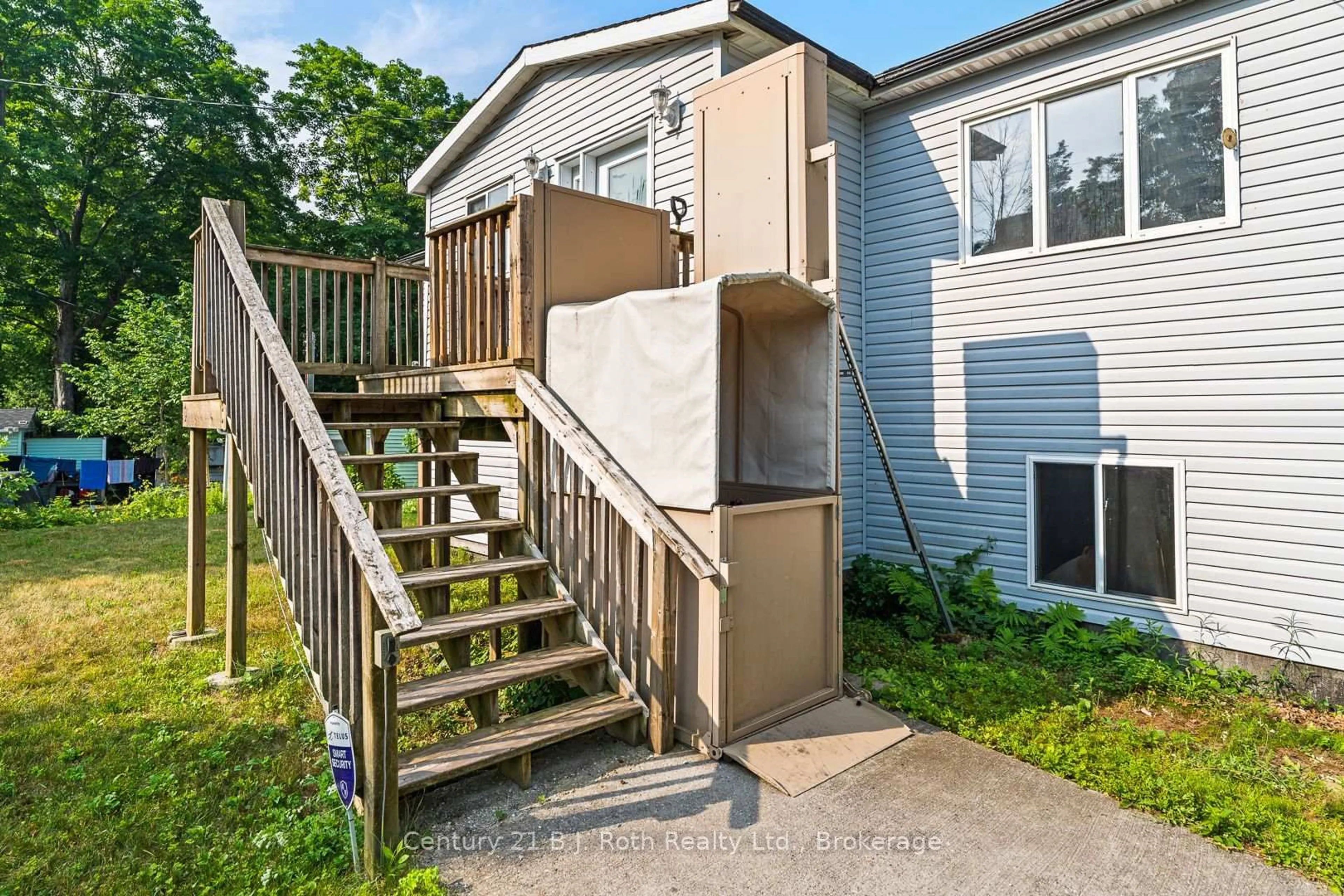 Unknown for 3338 Cox Dr, Severn Ontario L0K 2B0