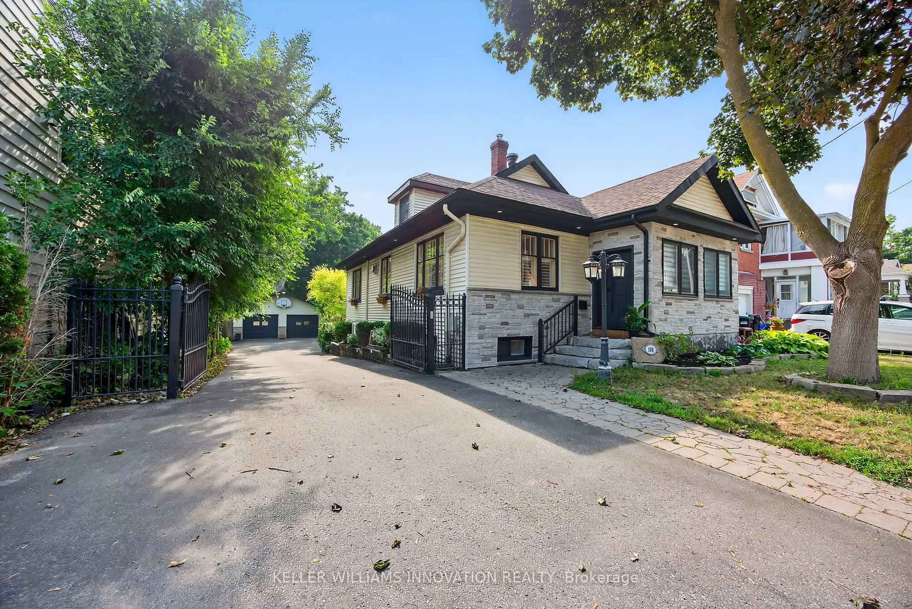 Unknown for 108 Owen St, Barrie Ontario L4M 3H7