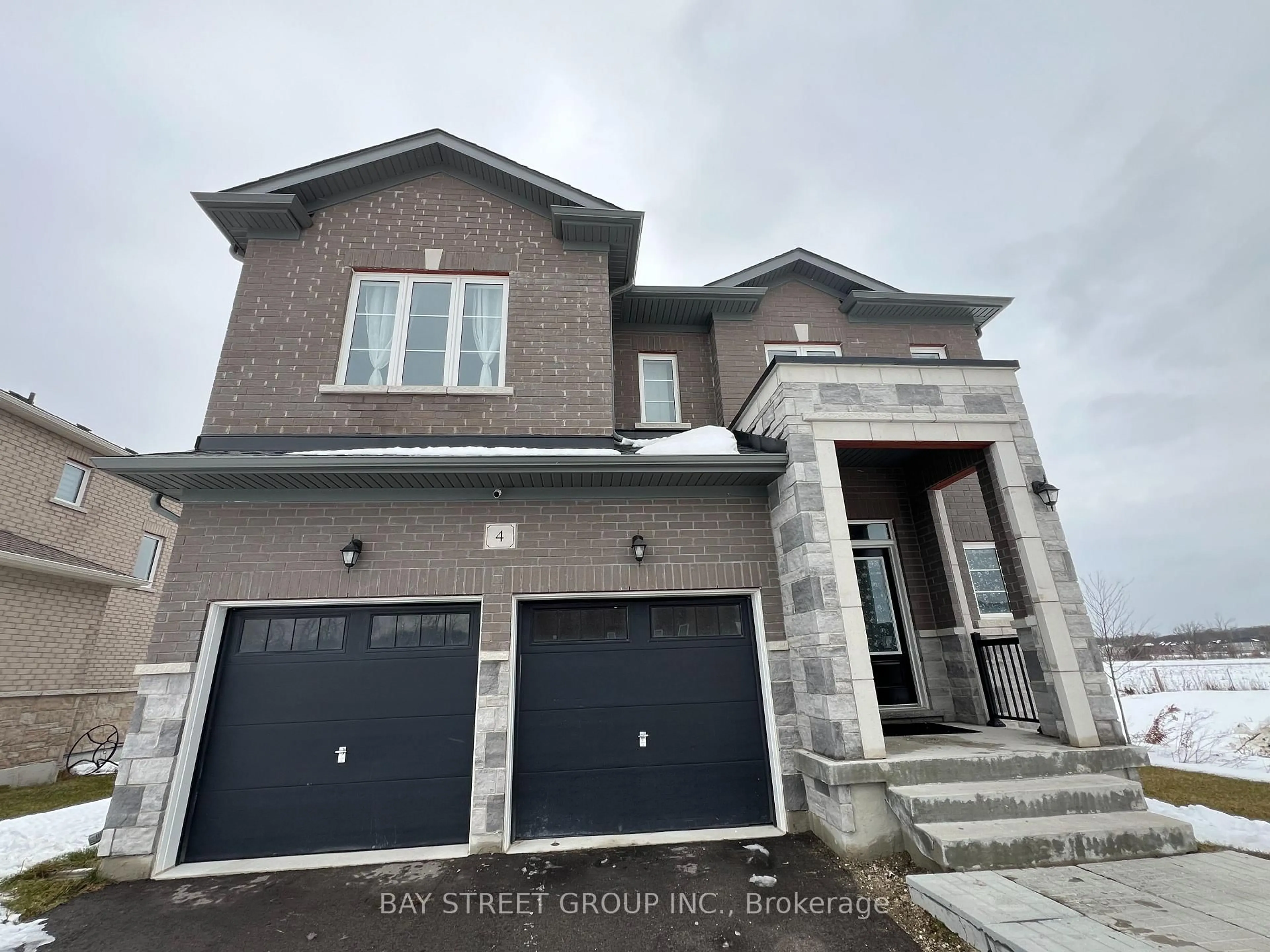 Home with brick exterior material, street for 4 Middleton Dr, Wasaga Beach Ontario L9Z 0K9