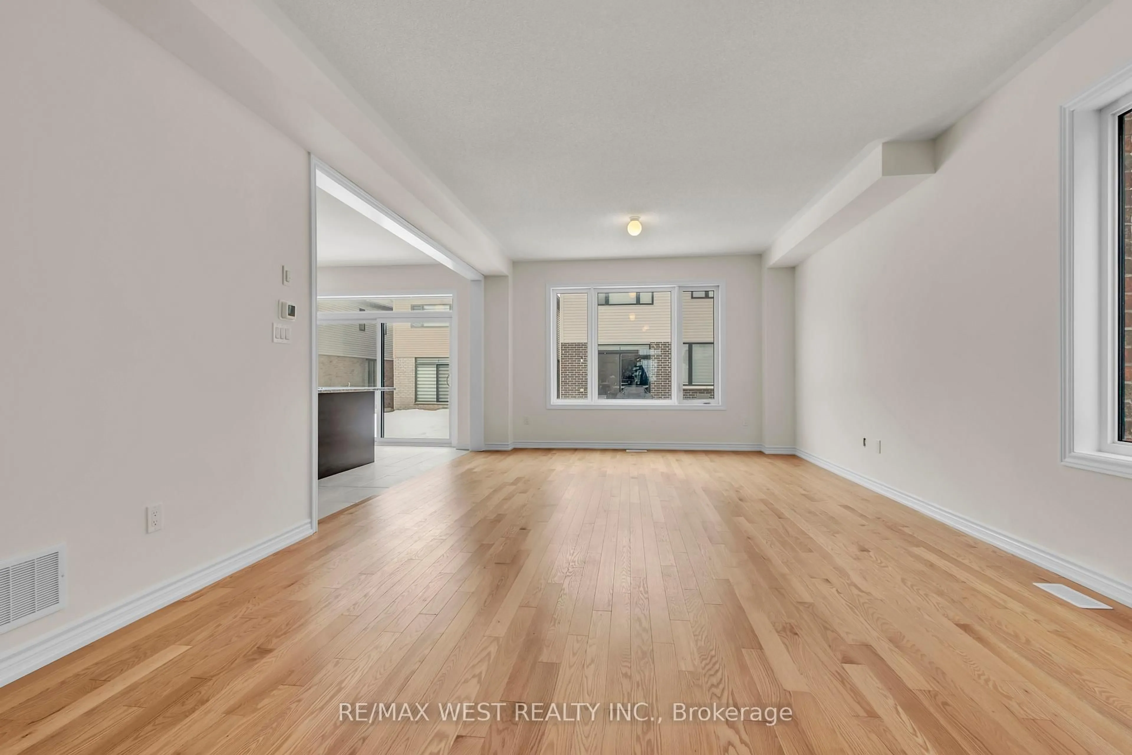 A pic of a room for 195 Terry Fox Dr, Barrie Ontario L9J 0C4