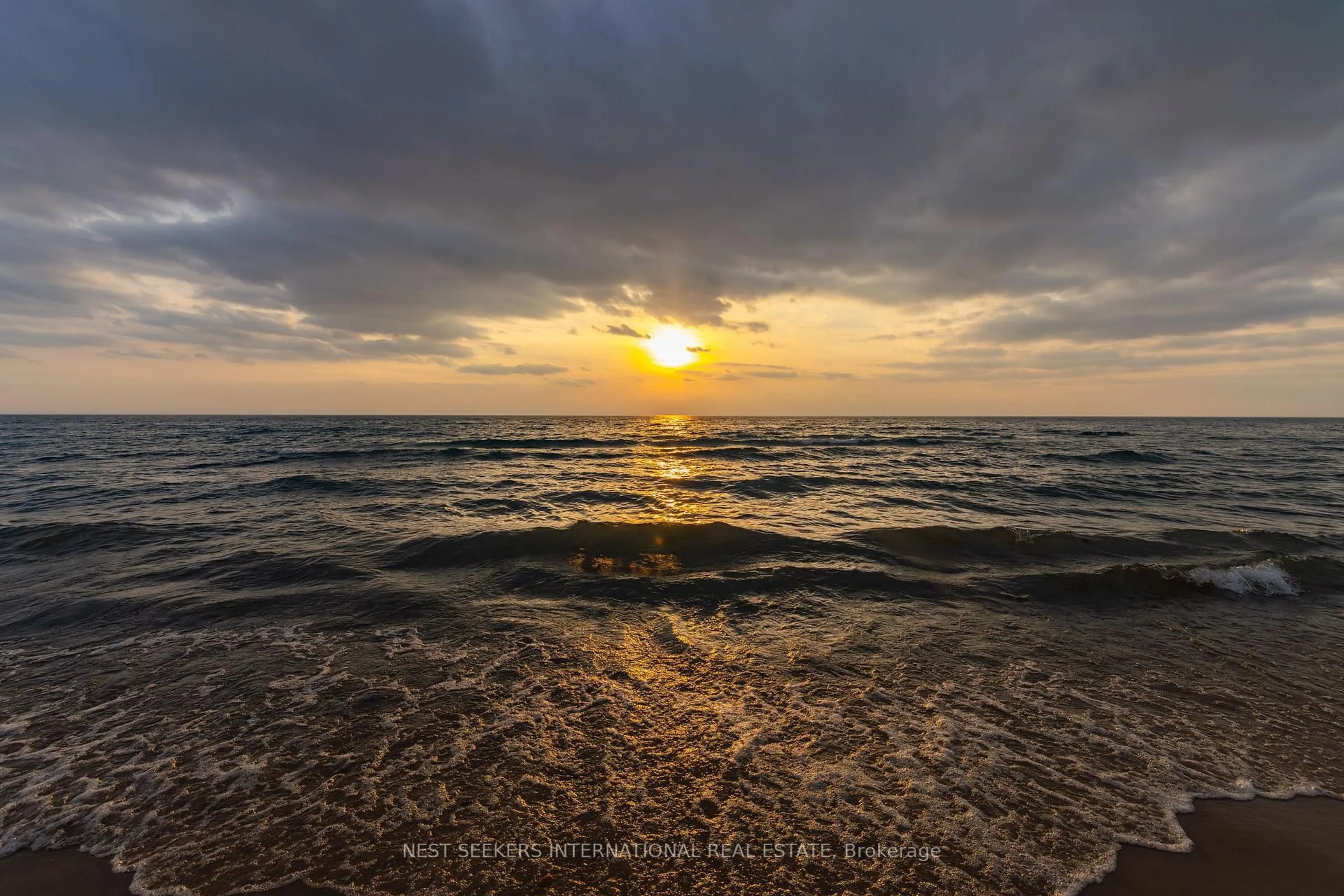 Blurry image for 20 Tiny Beaches Rd, Tiny Ontario L0L 2J0