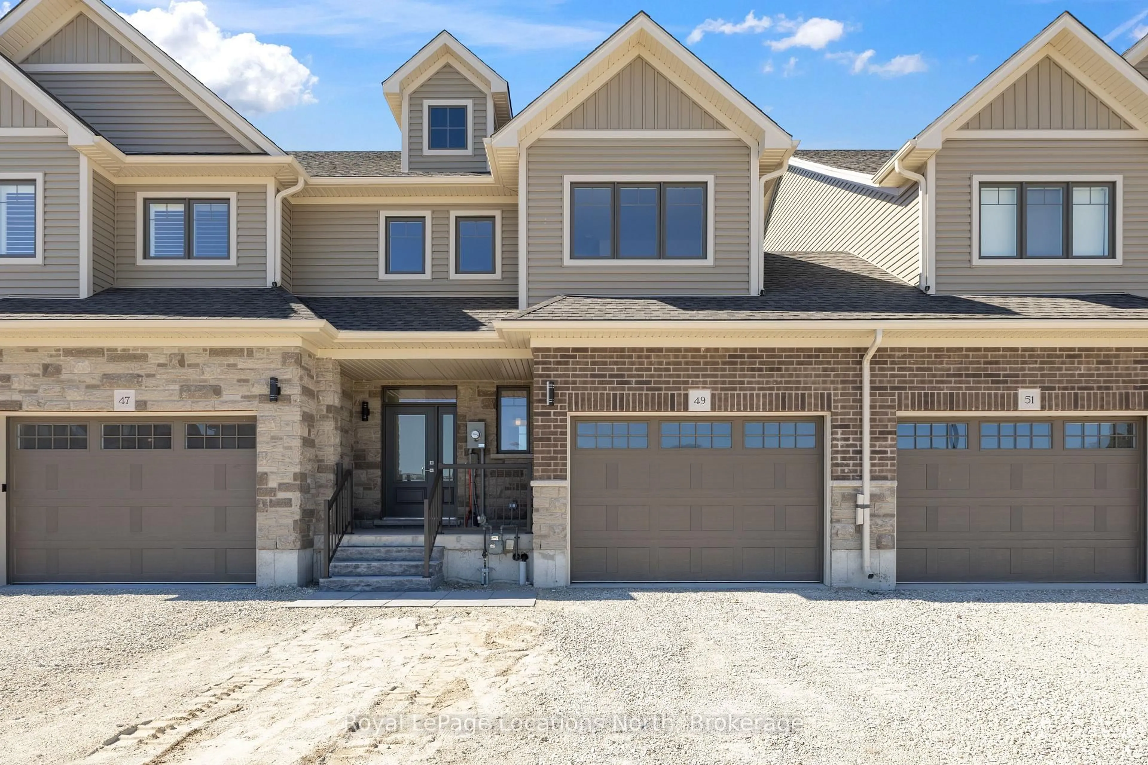 Home with brick exterior material, street for 49 Swain Cres, Collingwood Ontario L9Y 2L3