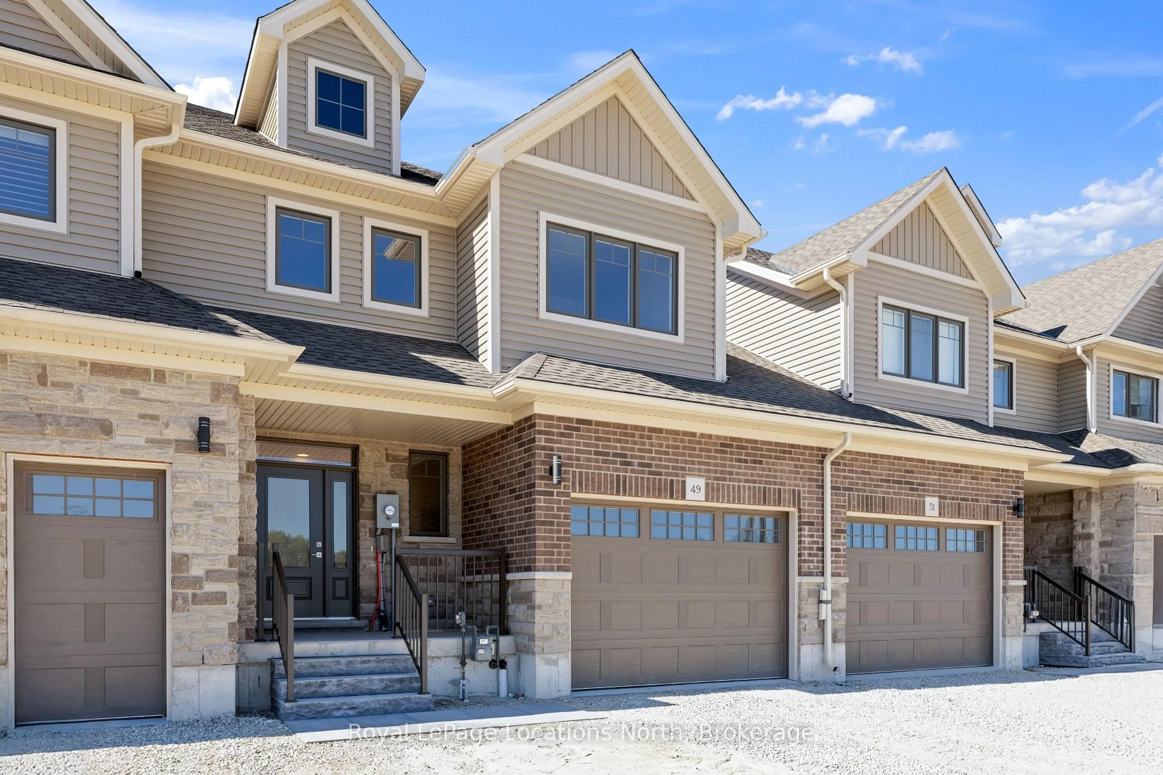 Home with brick exterior material, street for 49 Swain Cres, Collingwood Ontario L9Y 2L3