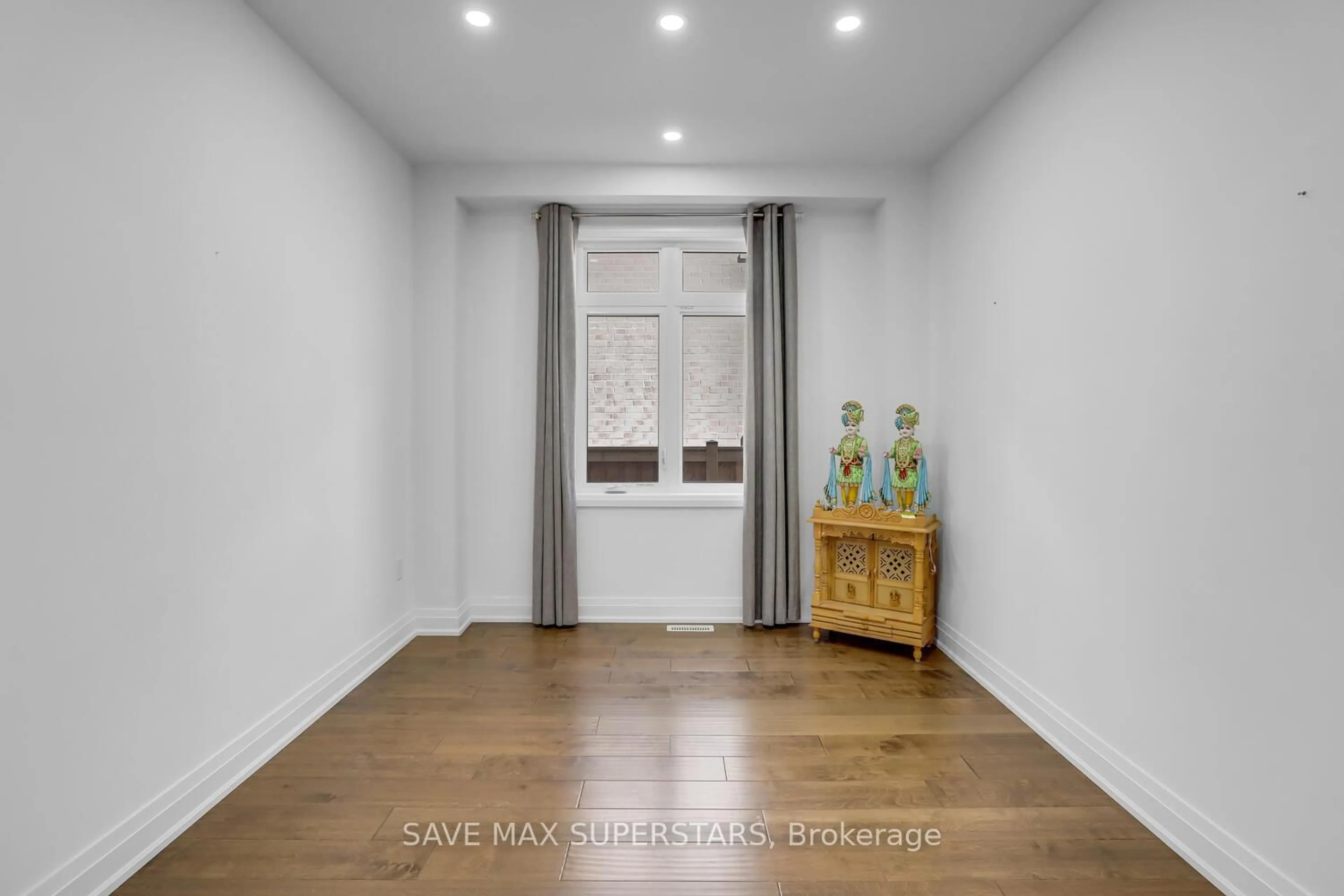 Indoor entryway for 159 Franklin Tr, Barrie Ontario L9J 0J1