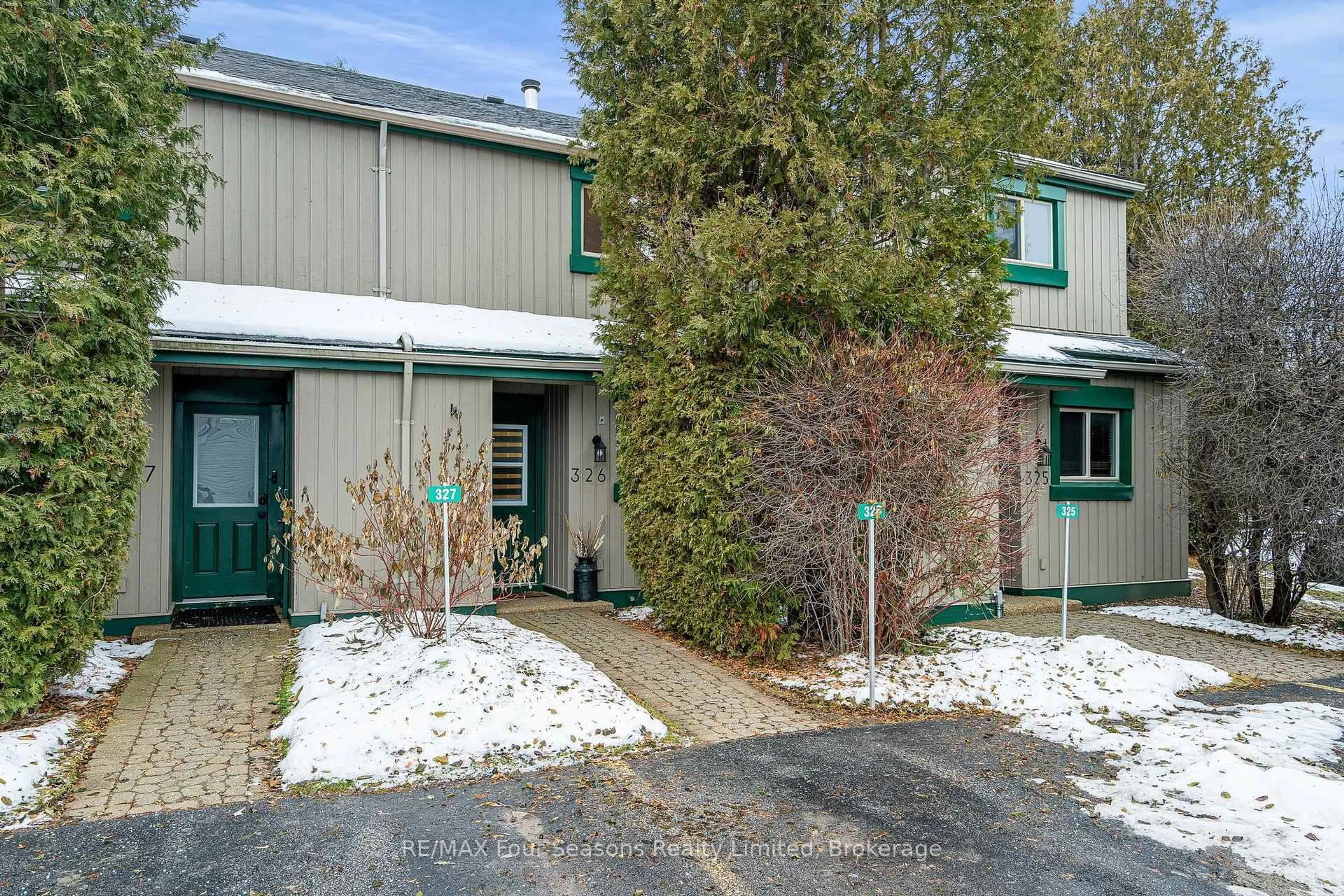 Unknown for 5 Dawson Dr #326, Collingwood Ontario L9Y 5B4