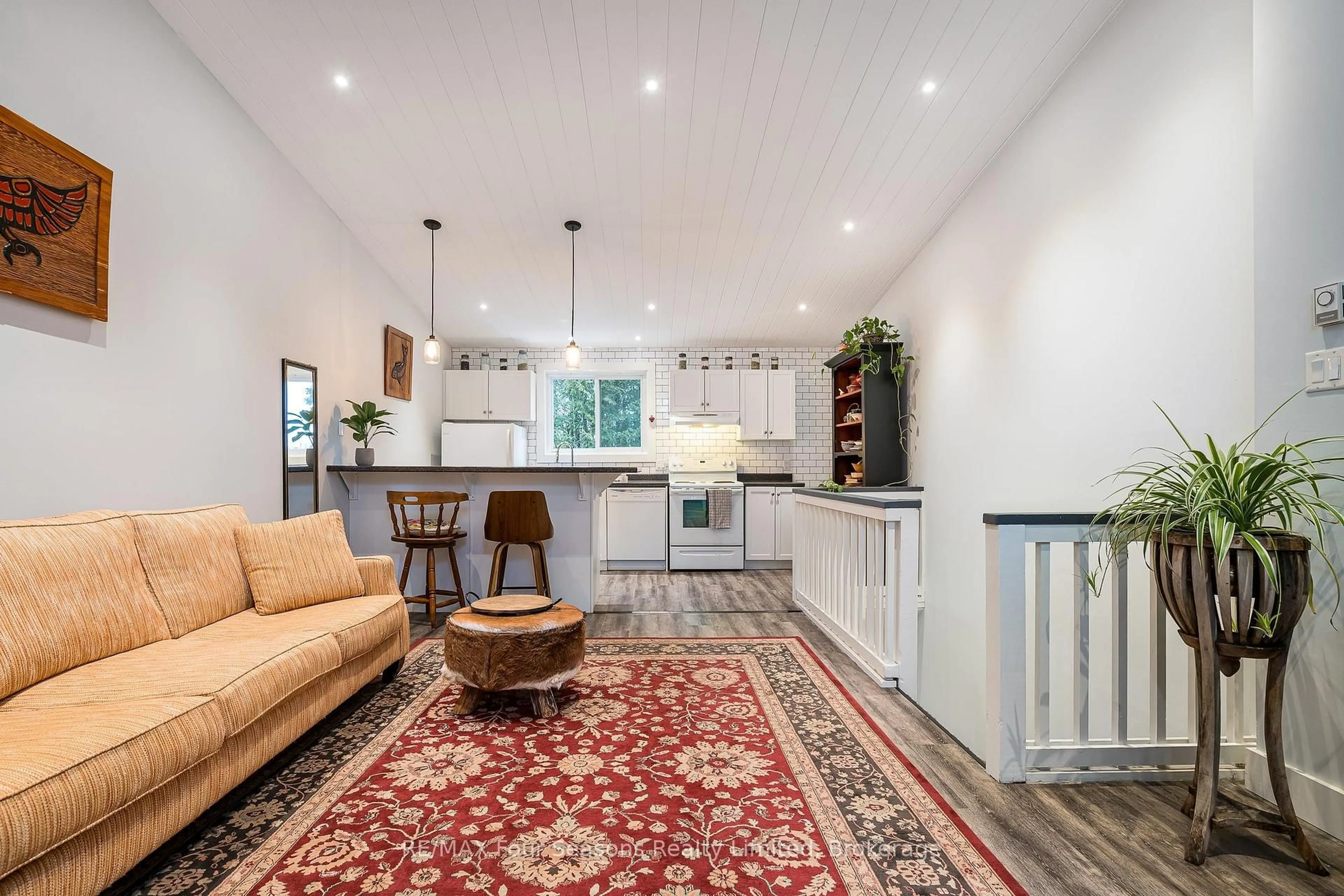 Open concept kitchen, unknown for 5 Dawson Dr #326, Collingwood Ontario L9Y 5B4