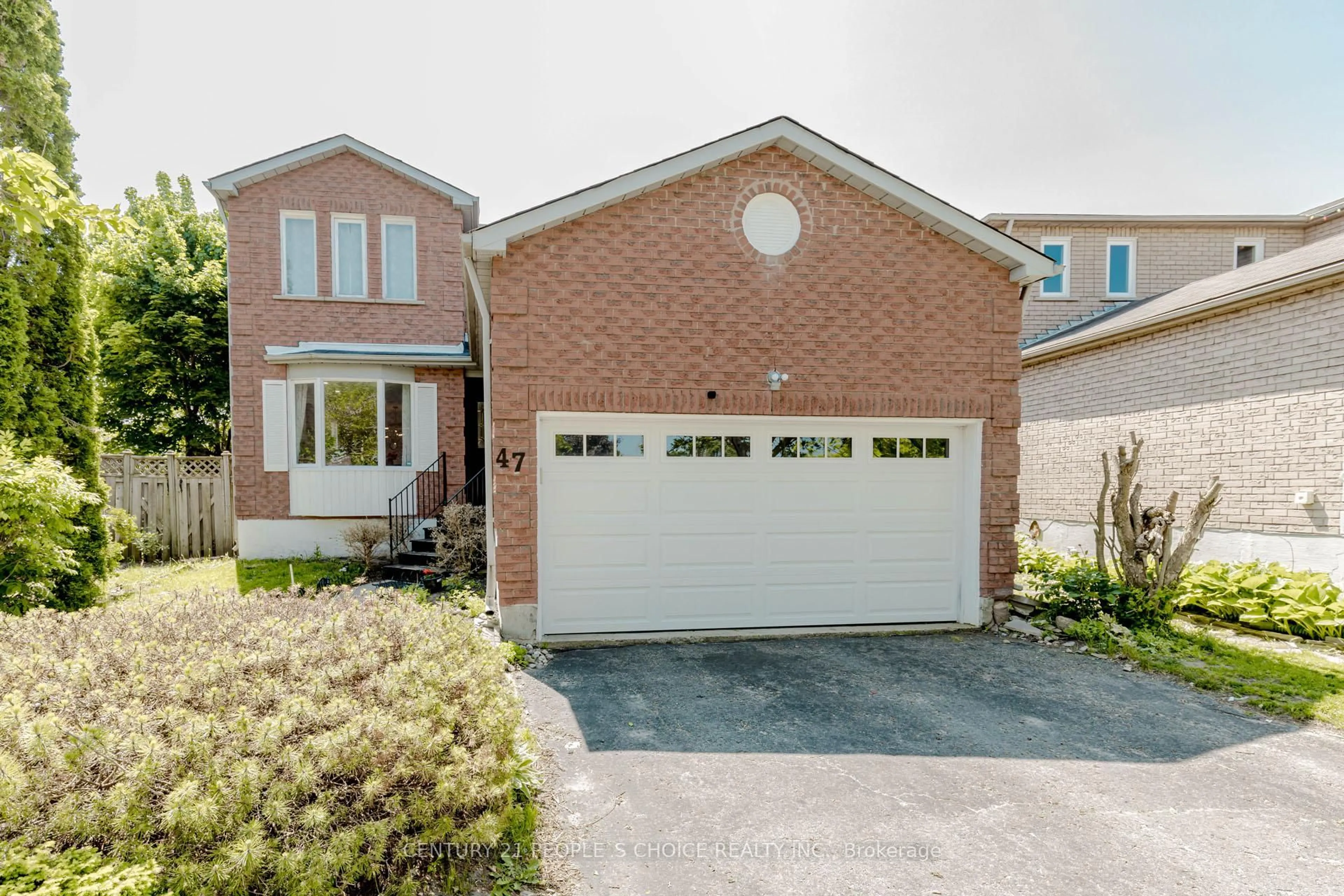 Home with brick exterior material, street for 47 Blair Cres, Barrie Ontario L4M 5Y6