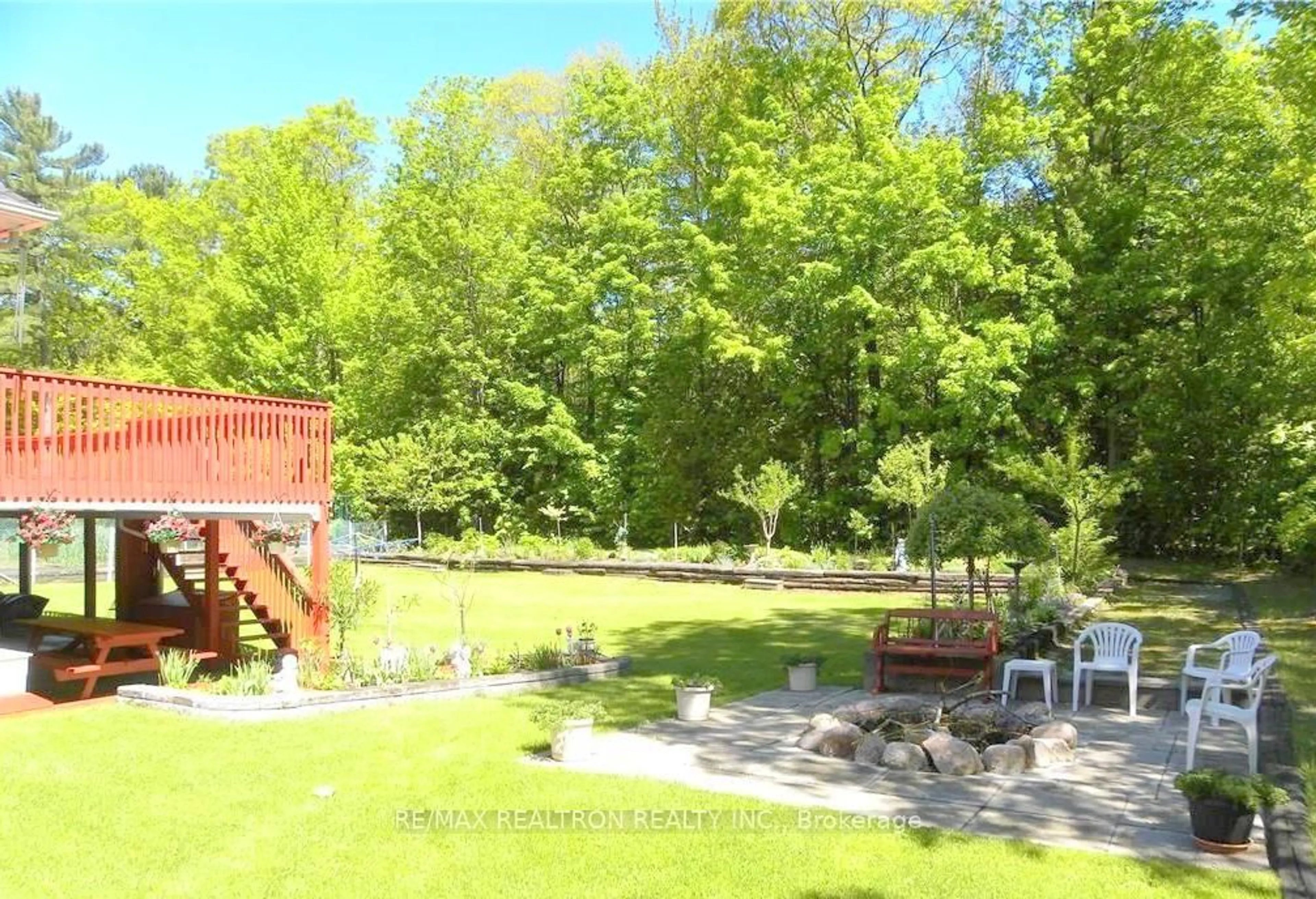 Patio, forest/trees view for 43 Staglir Dr, Tiny Ontario L9M 0H2