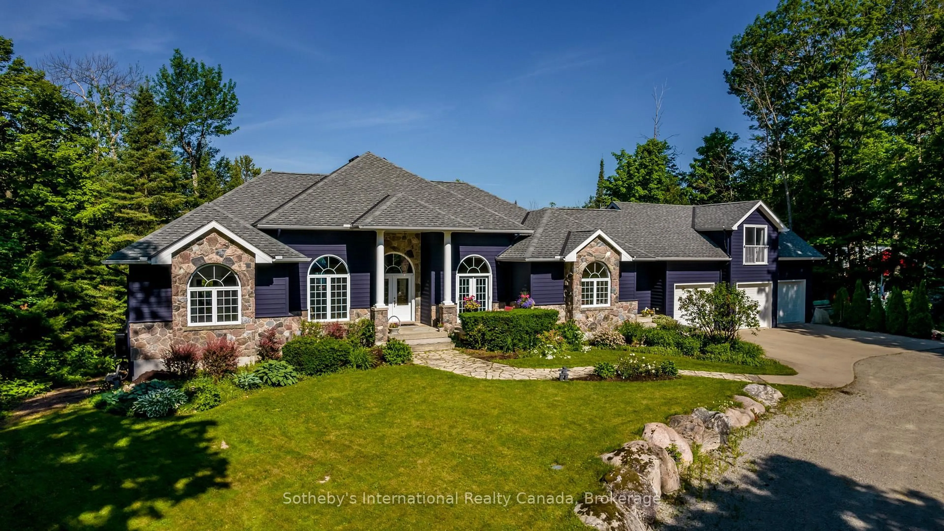 Home with brick exterior material, unknown for 679 Sandy Bay Rd, Tiny Ontario L9M 0H6