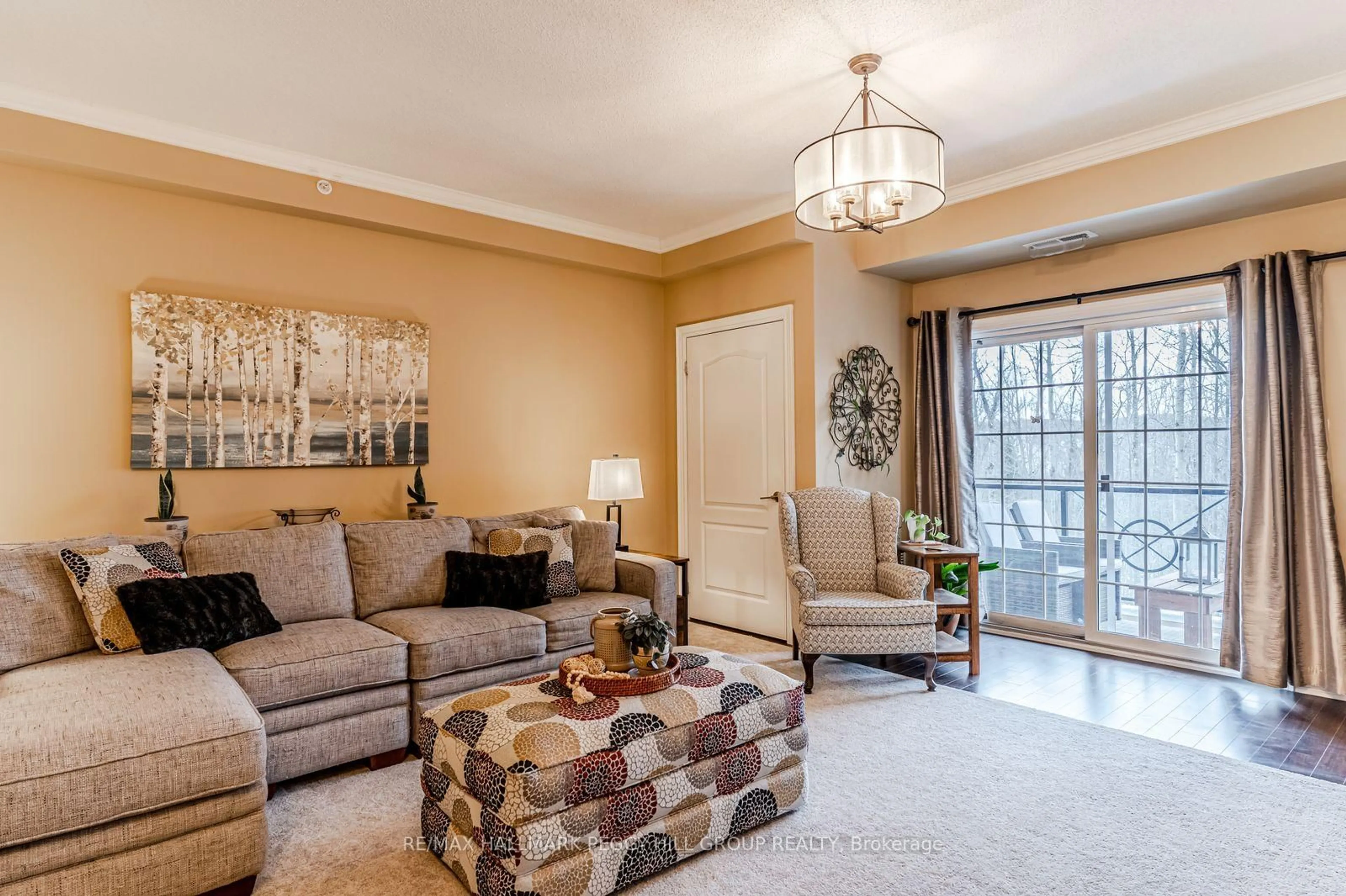 Living room with furniture, unknown for 44 Ferndale Dr #212, Barrie Ontario L4N 2V1