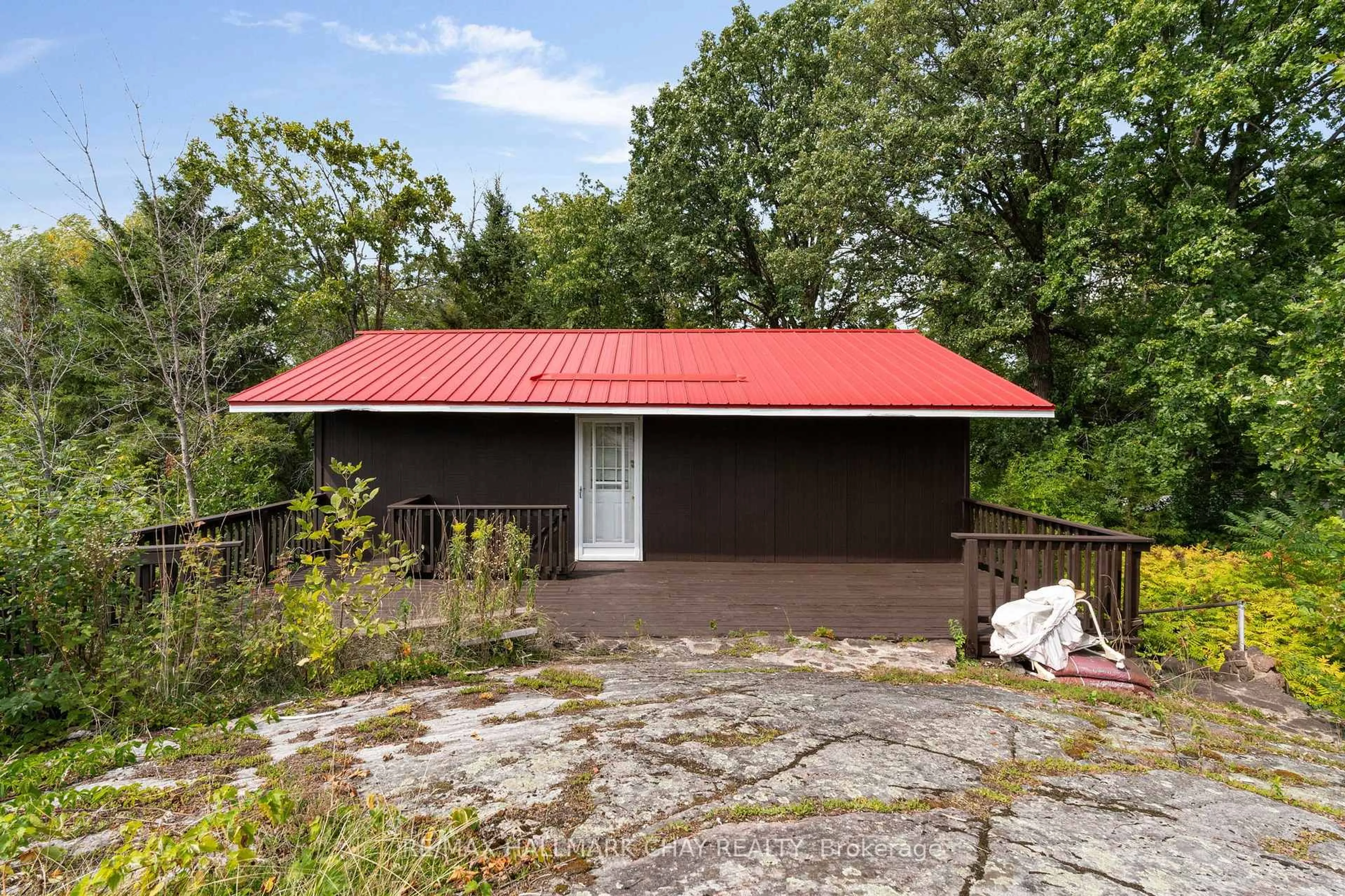 Shed for 1866 Tay Bay Rd, Severn Ontario L0K 1E0