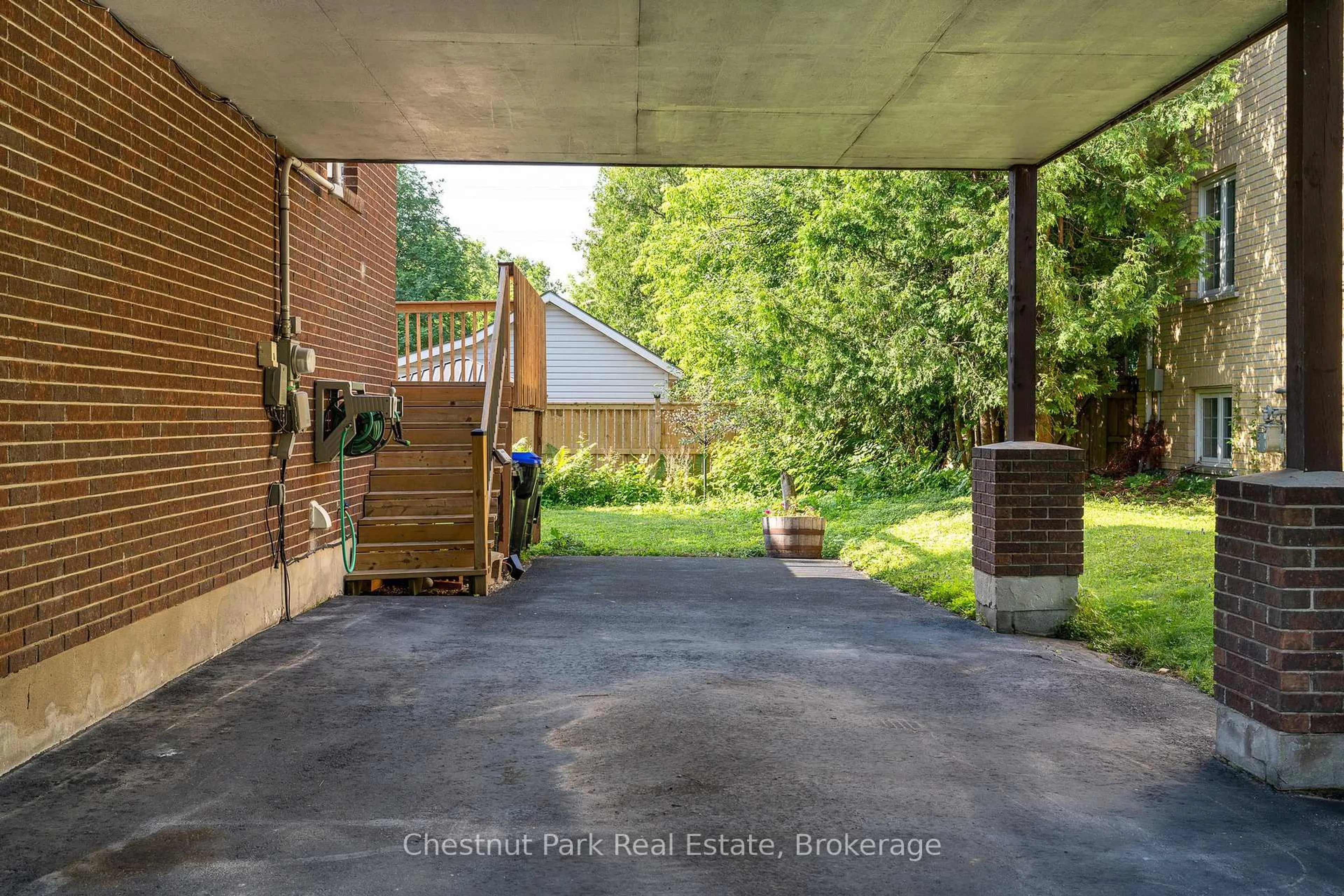 Unknown for 10 Water St, Collingwood Ontario L9Y 4P1