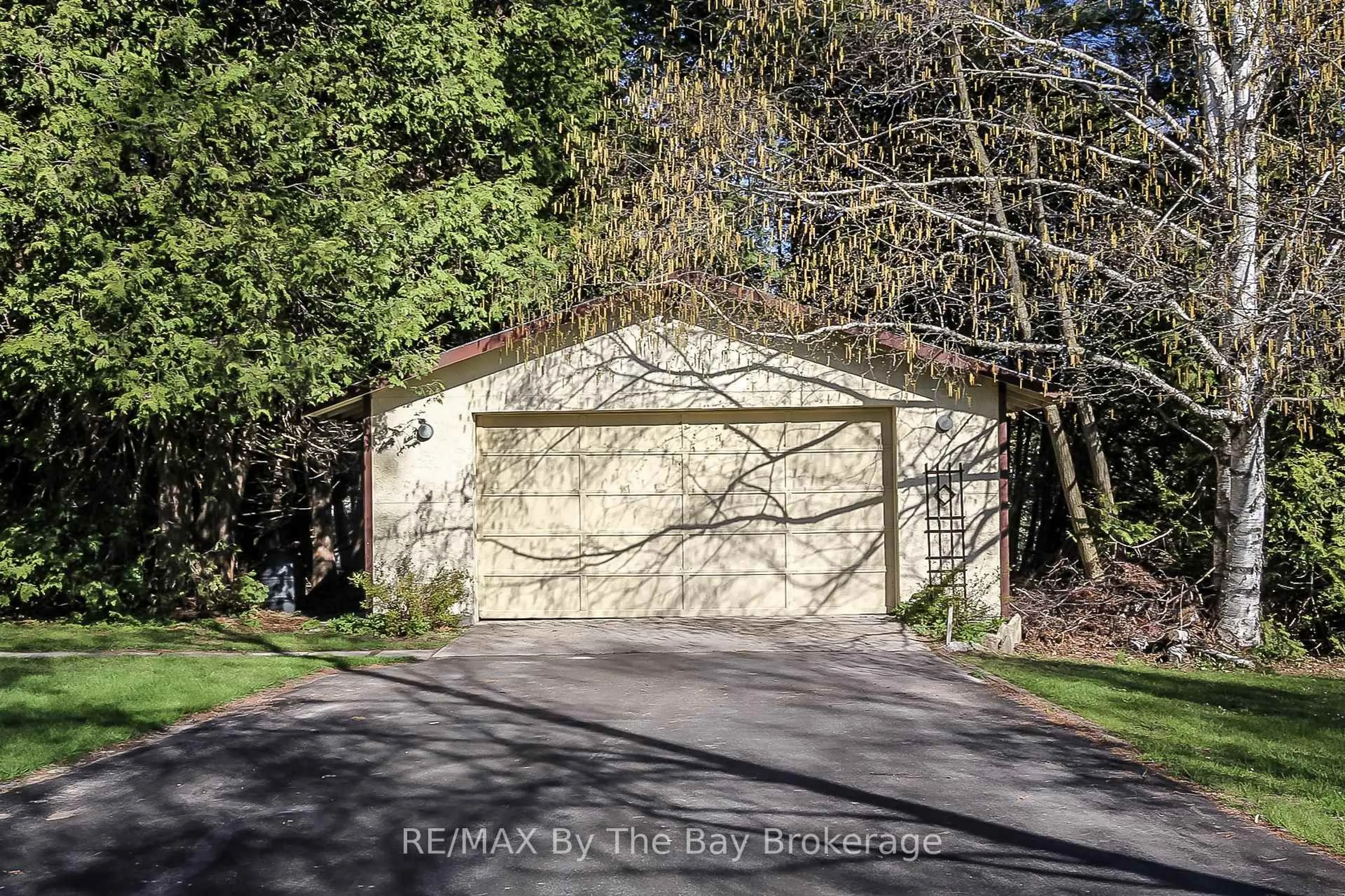 Unknown for 630 SUNNIDALE Rd, Wasaga Beach Ontario L9Z 1J7