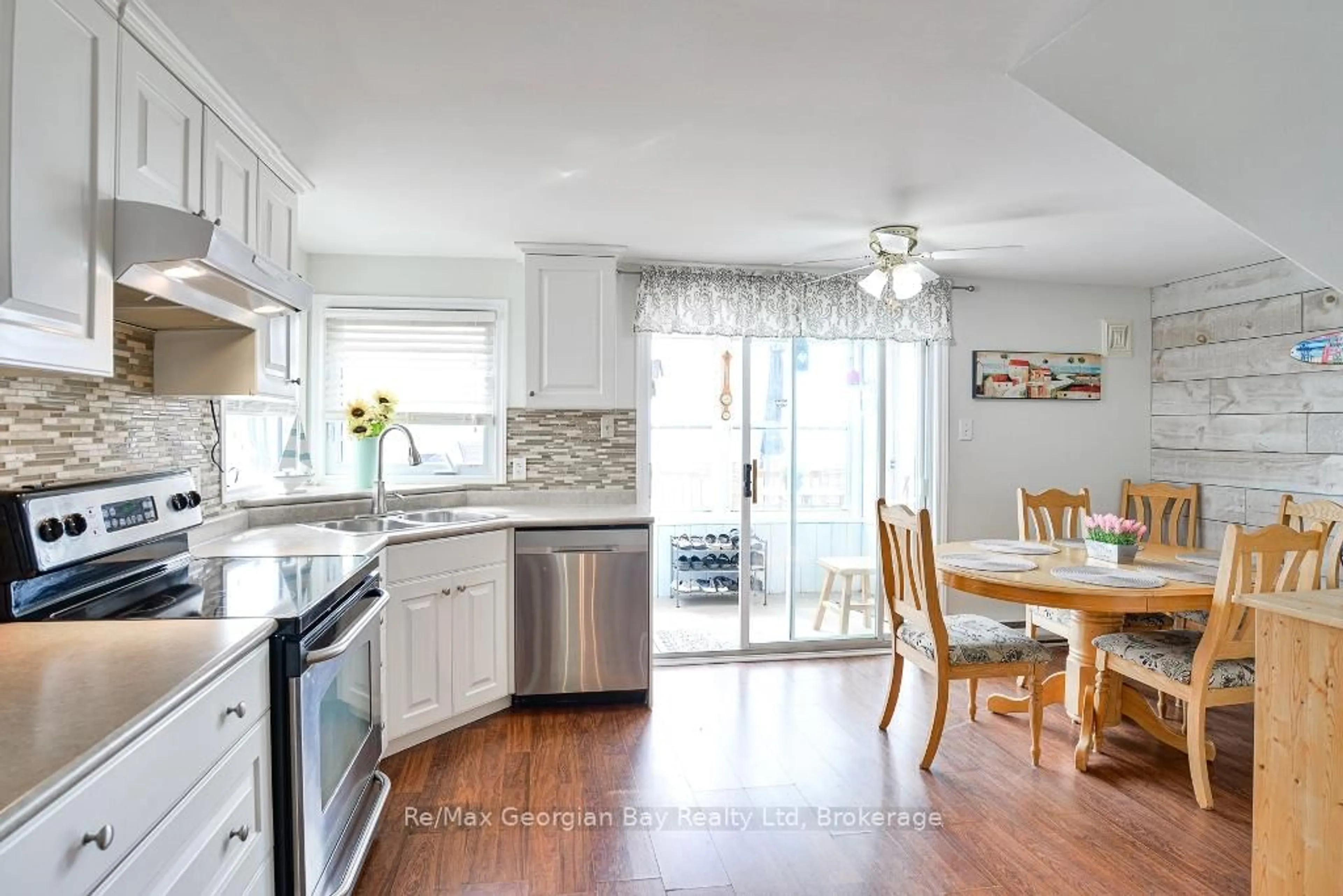 Open concept kitchen, ceramic/tile floor for 1230 GRANDVIEW LODGE Rd #Beach Chalet #3, Severn Ontario P0E 1N0