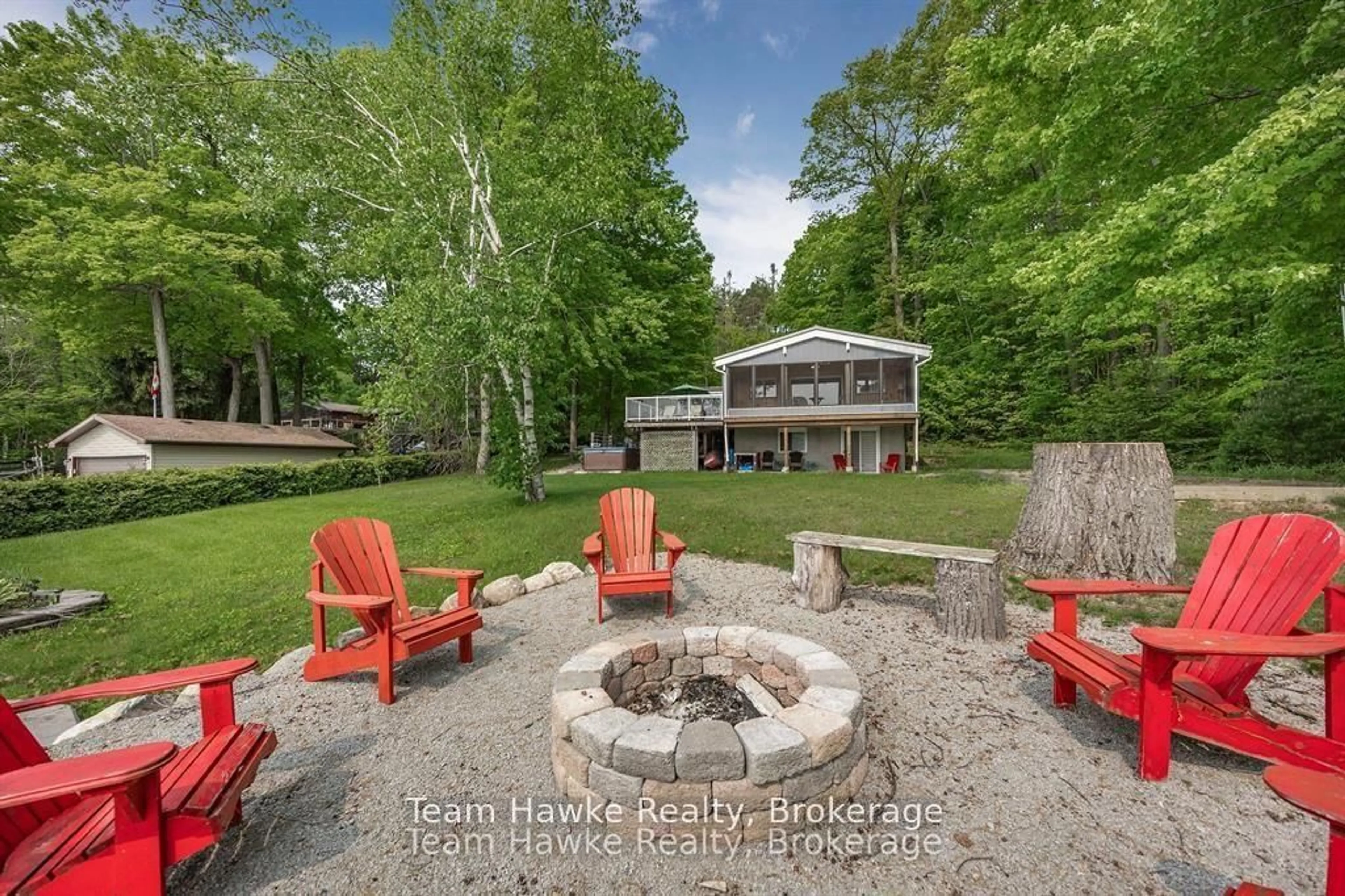 A pic from outside/outdoor area/front of a property/back of a property/a pic from drone, water/lake/river/ocean view for 23 Timcourt Dr, Tiny Ontario L9M 0B9