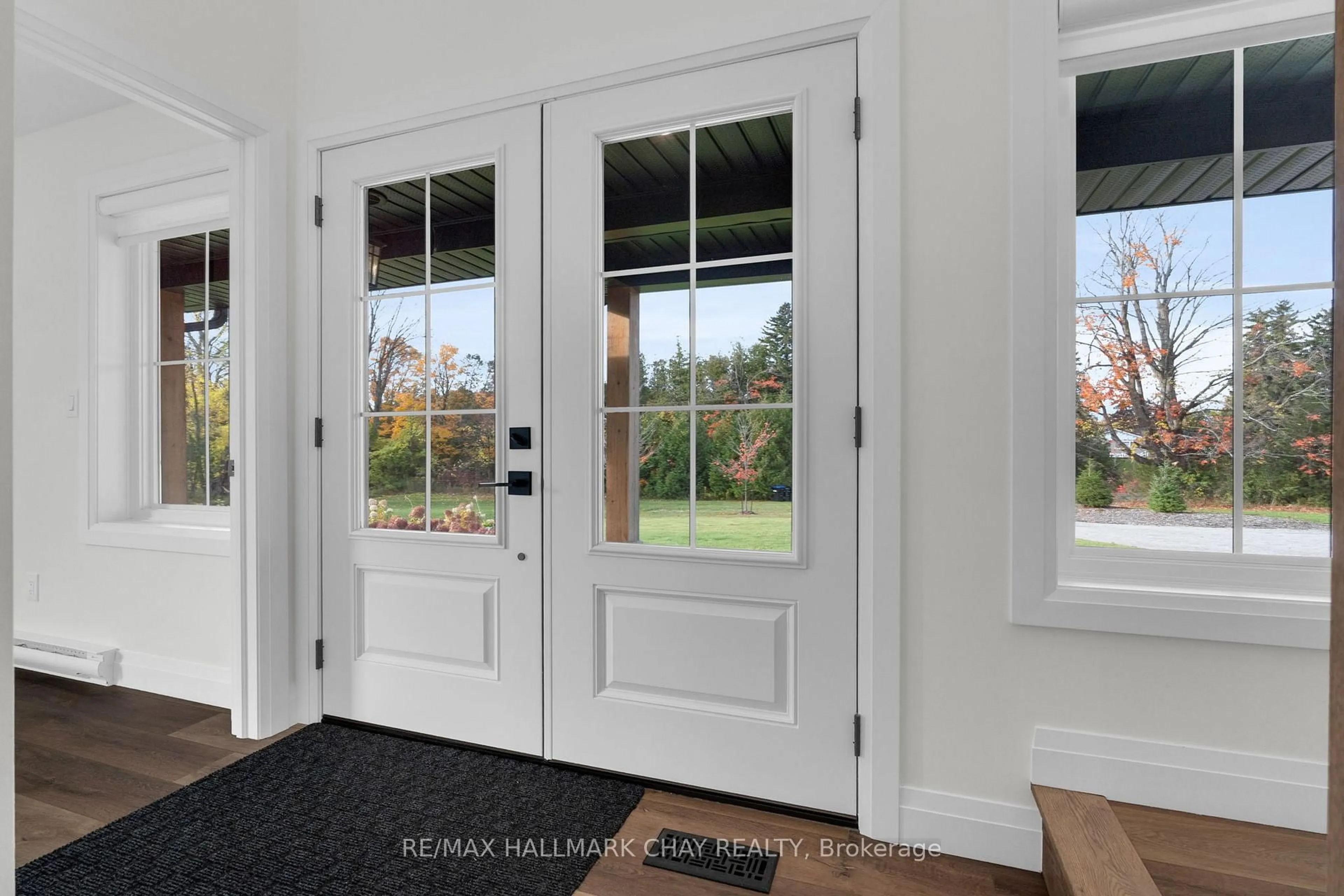 Indoor entryway for 1307 Line 3 Line, Oro-Medonte Ontario L0L 2L0