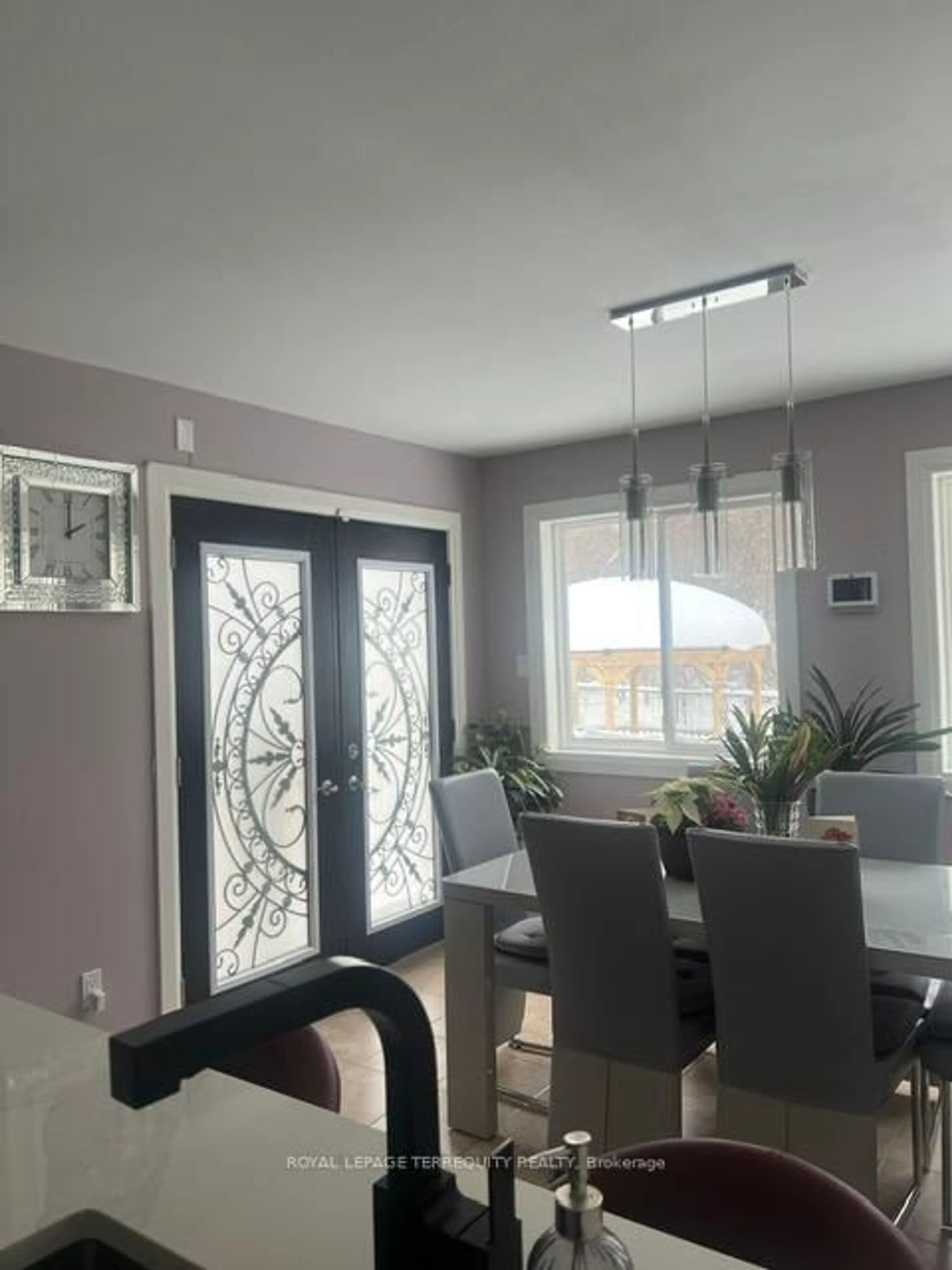 Dining room, unknown for 25 Jagges Dr, Barrie Ontario L4N 0W9