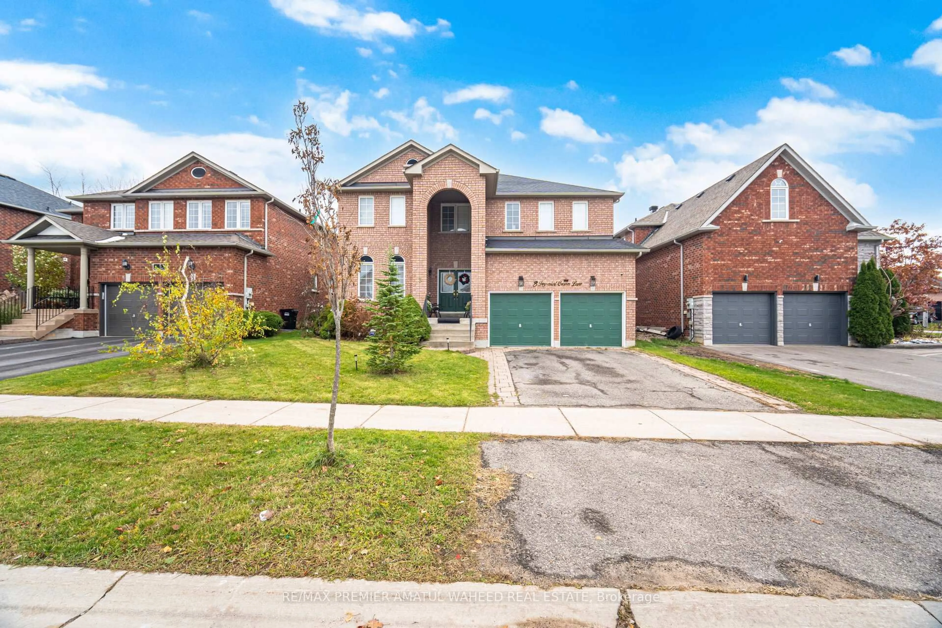 Home with brick exterior material, street for 3 Imperial Crown Lane, Barrie Ontario L4N 0T3