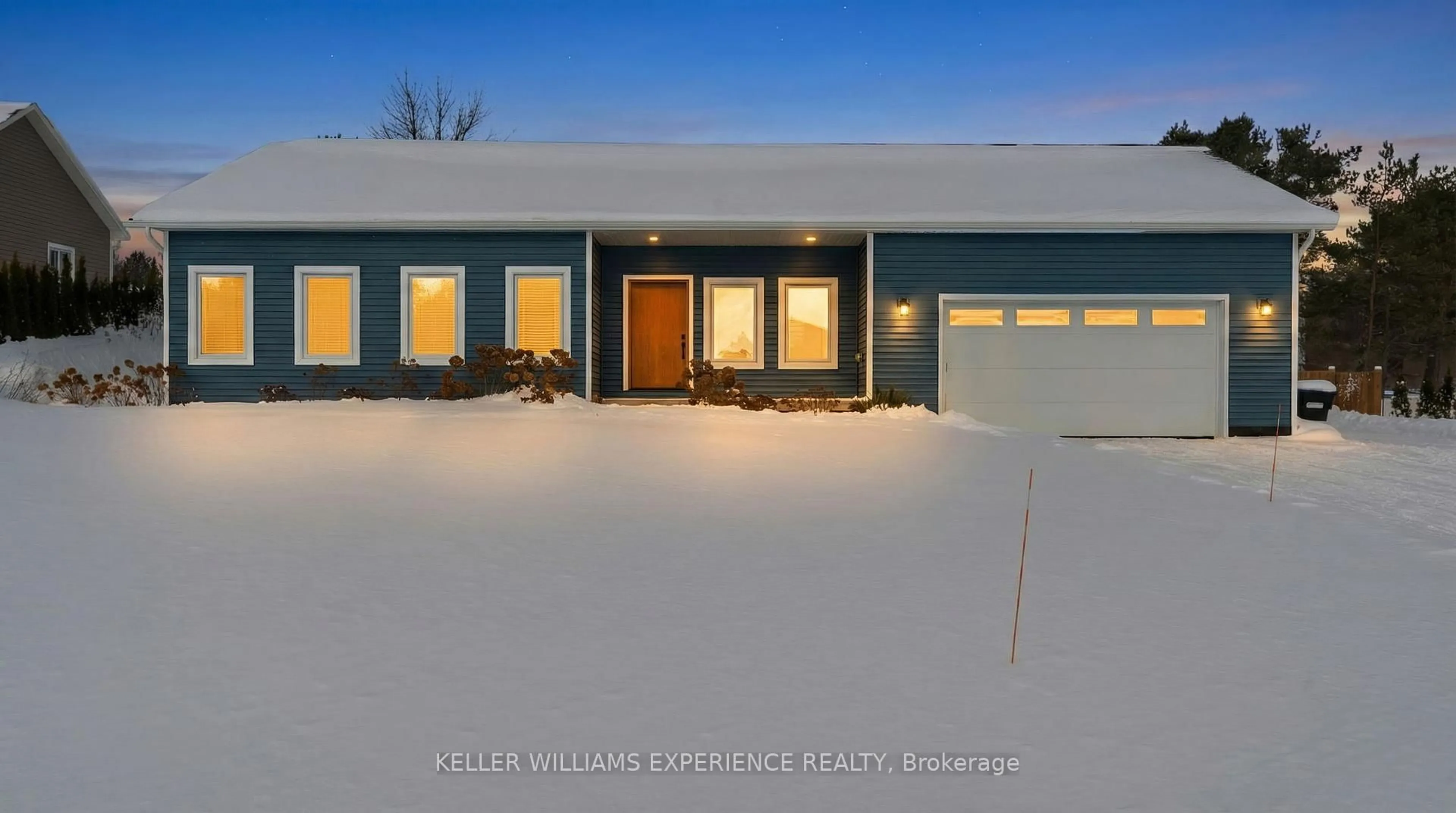 Home with vinyl exterior material, unknown for 24 Rue Helene, Tiny Ontario L9M 0H1