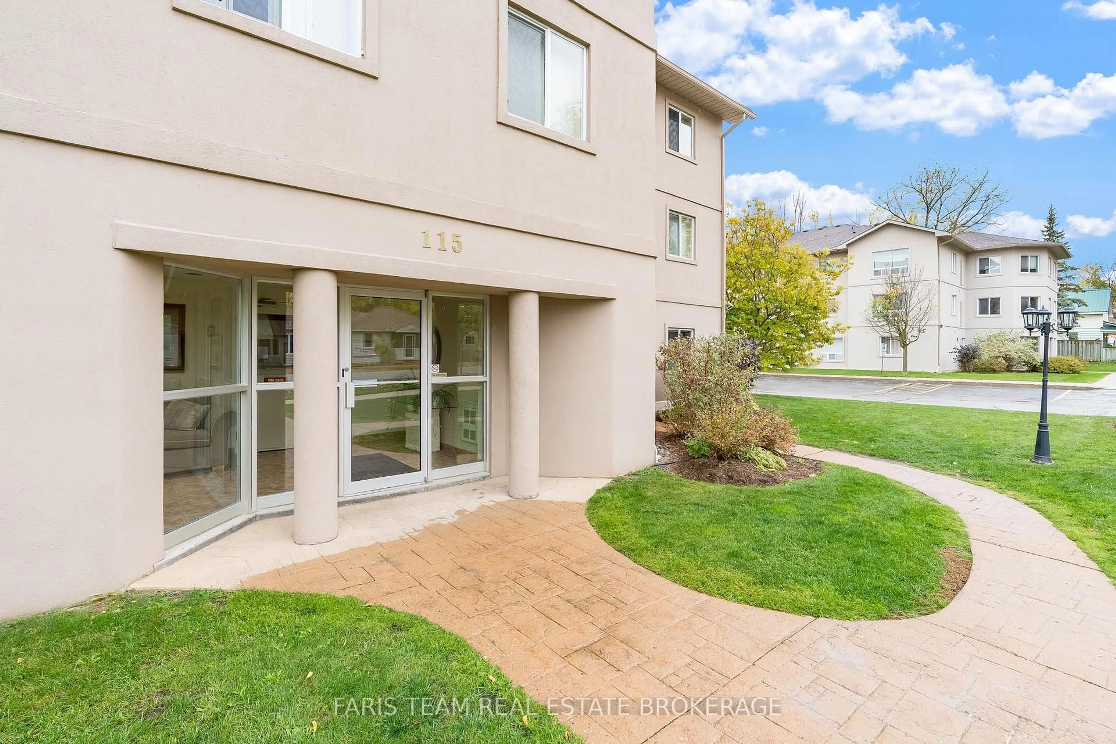 Unknown for 115 Bond St #101, Orillia Ontario L3V 1J7