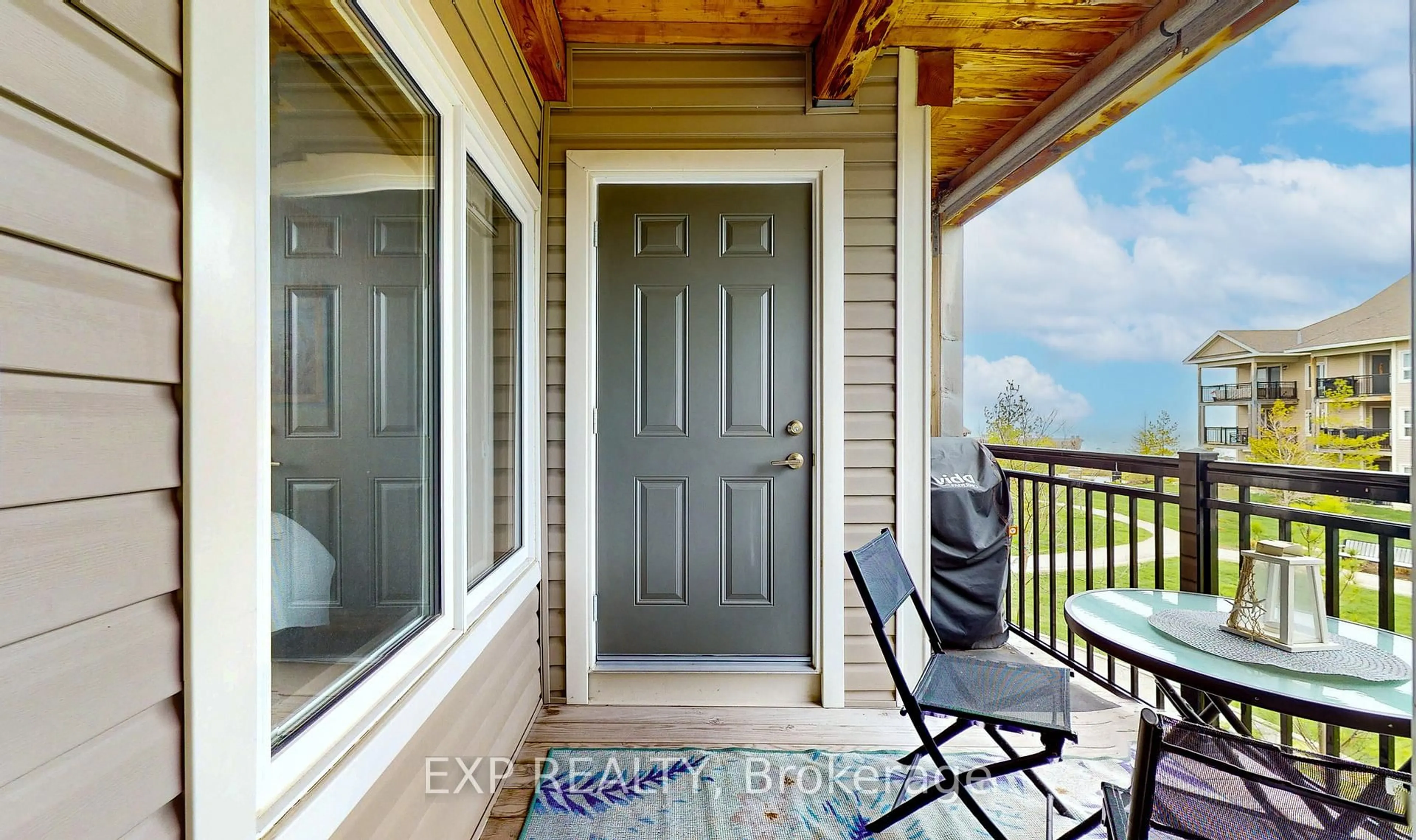 Indoor entryway for 5 Anchorage Cres #202, Collingwood Ontario L9Y 0Y6