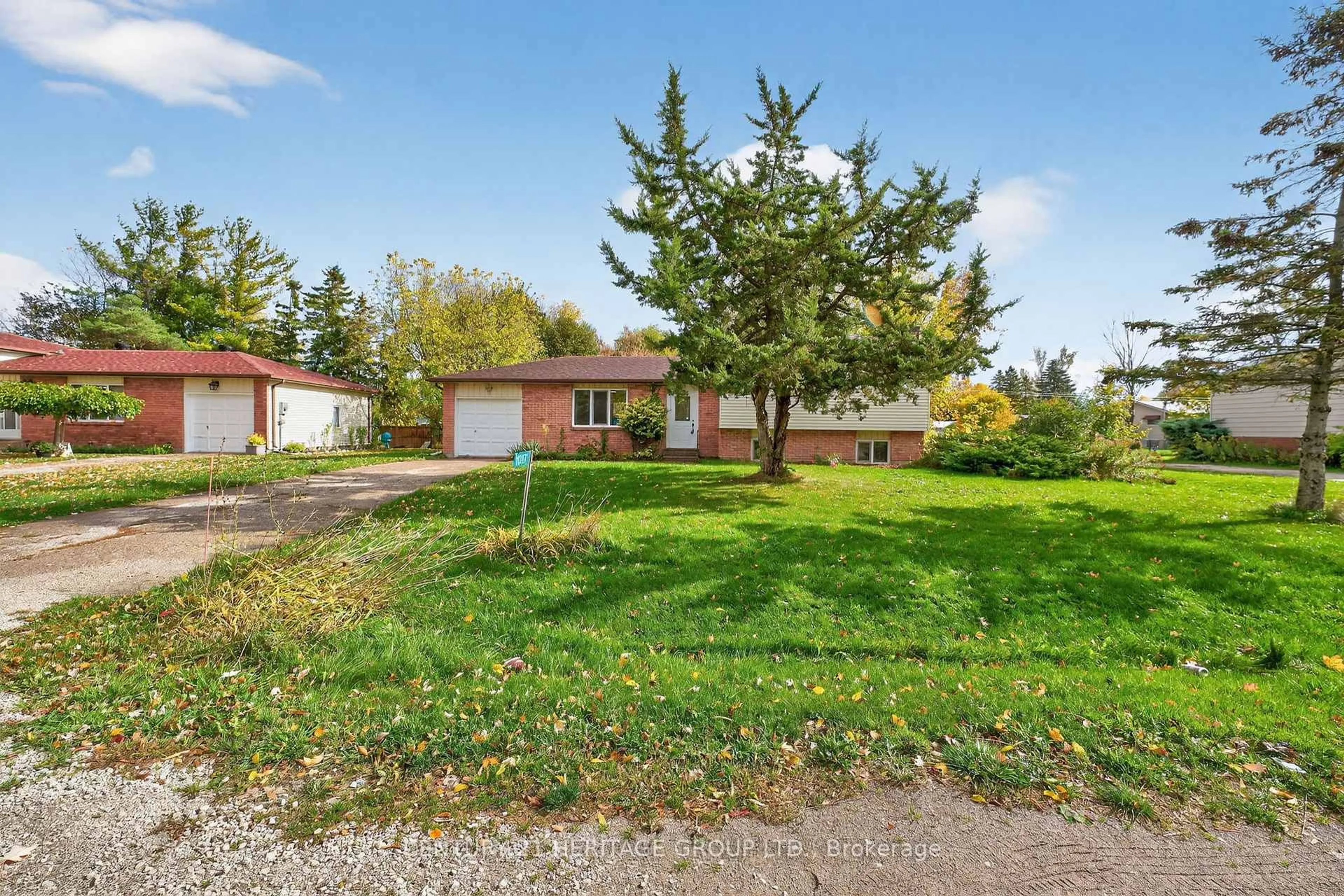 A pic from outside/outdoor area/front of a property/back of a property/a pic from drone, street for 1087 County Rd 42, Clearview Ontario L0M 1S0