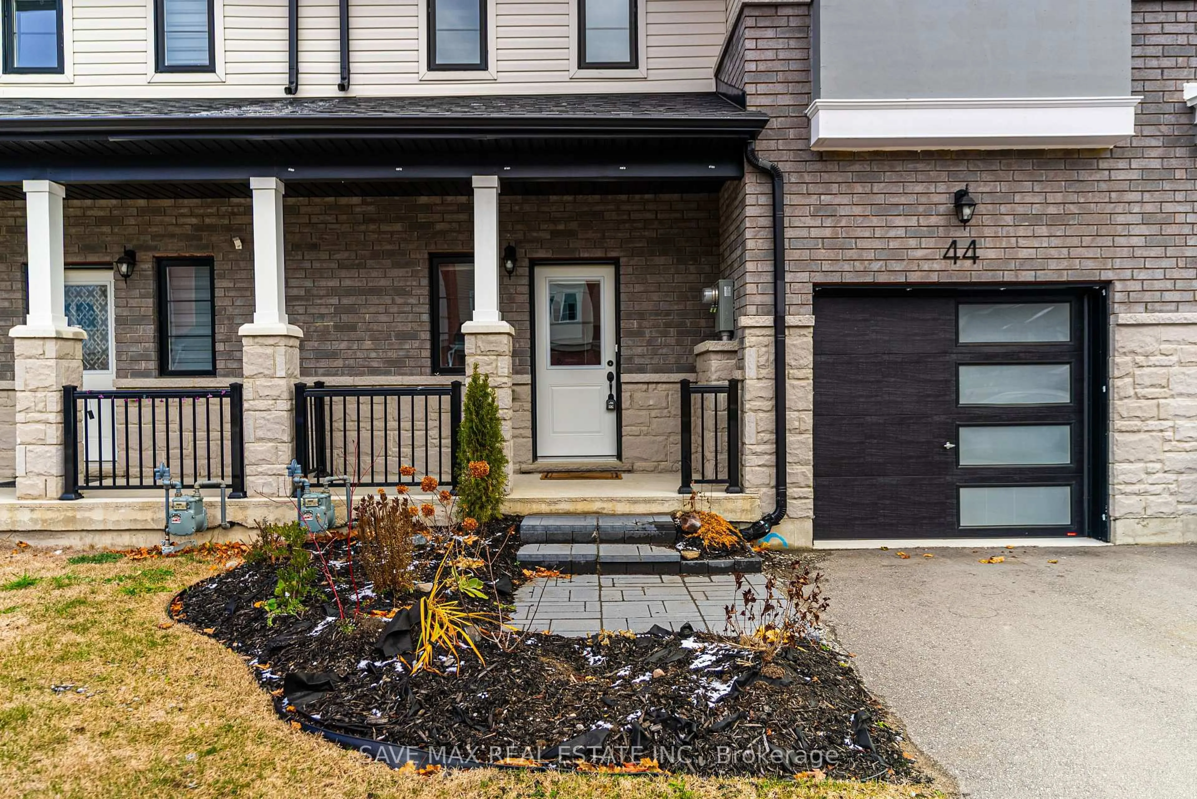 Home with brick exterior material, street for 44 Lahey Cres, Penetanguishene Ontario L9M 0W1