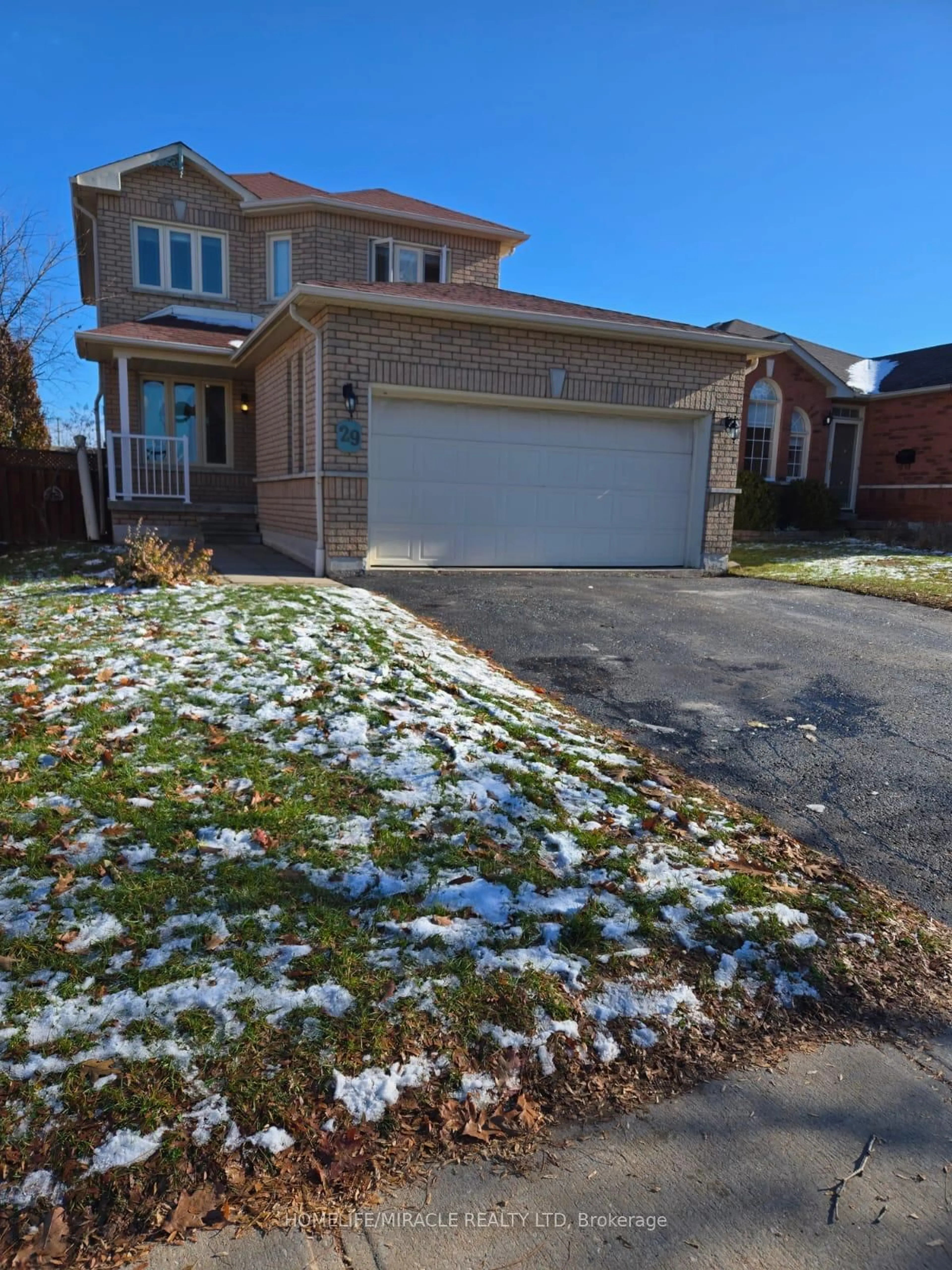 Home with brick exterior material, street for 29 Nicholson Dr, Barrie Ontario L4N 8L7