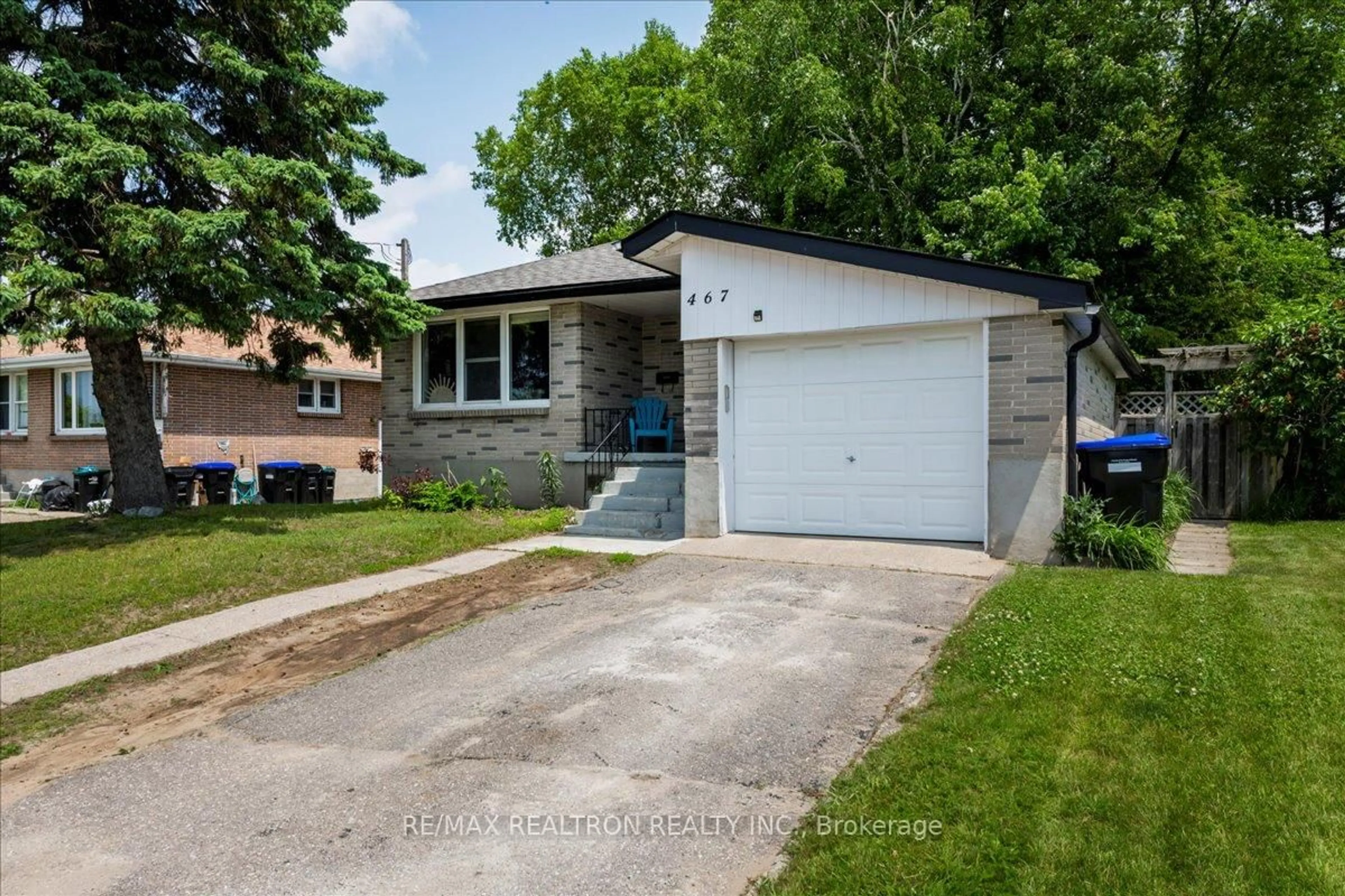 Unknown for 467 Irwin St, Midland Ontario L4R 2V7