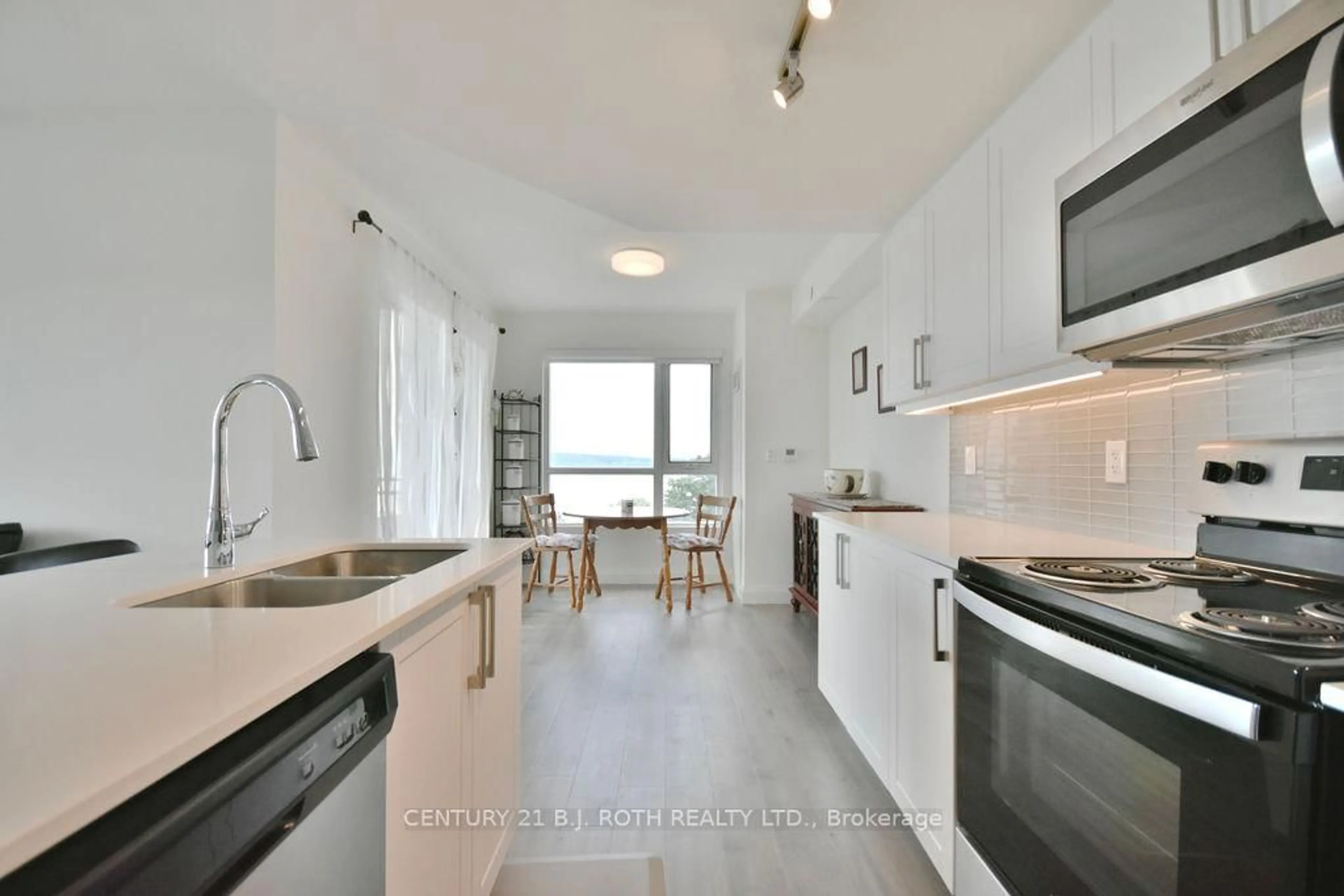 Unknown for 58 Lakeside Terr #818, Barrie Ontario L4M 0L5