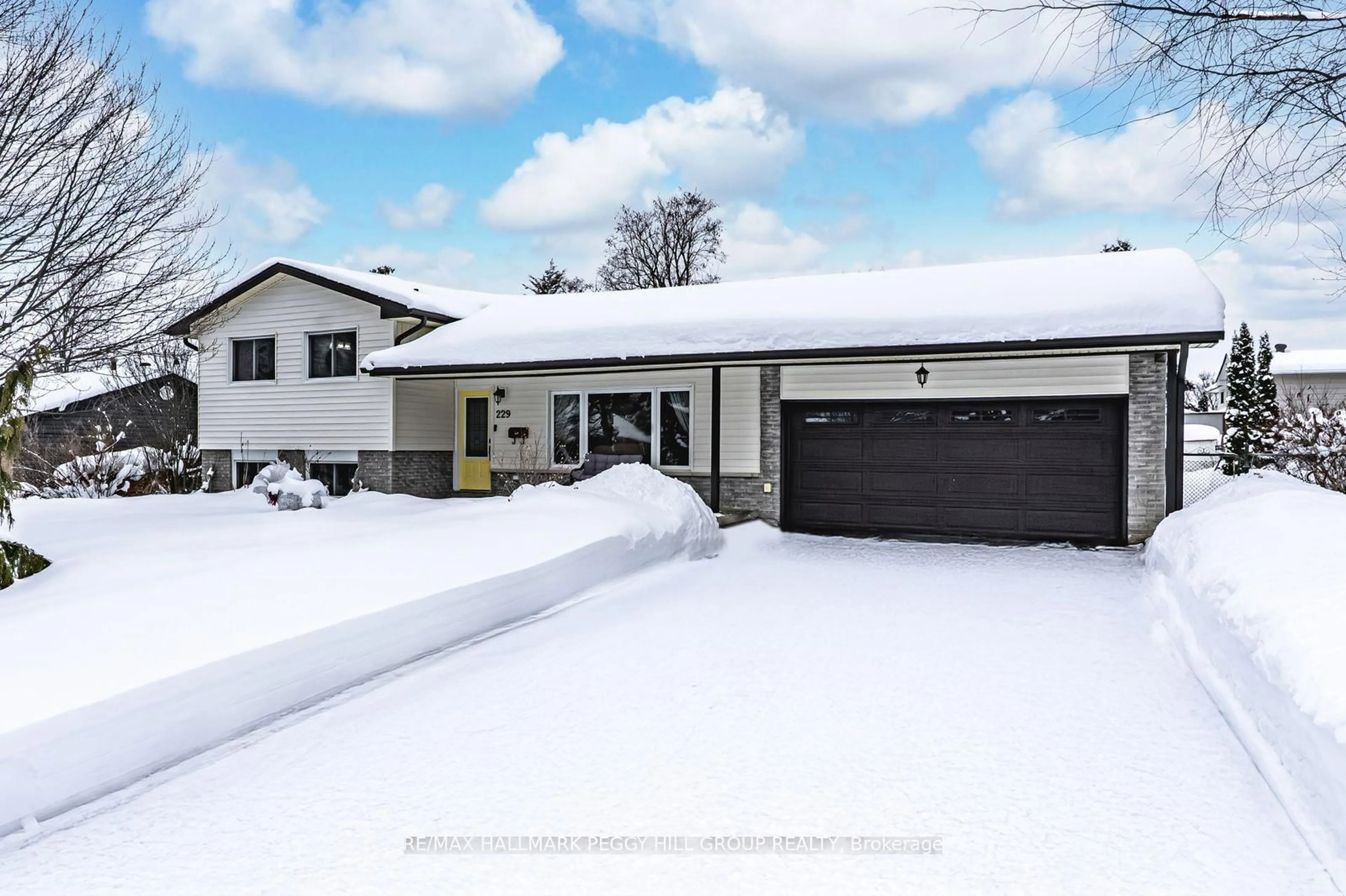 Unknown for 229 Deborah Way, Barrie Ontario L4N 4N8