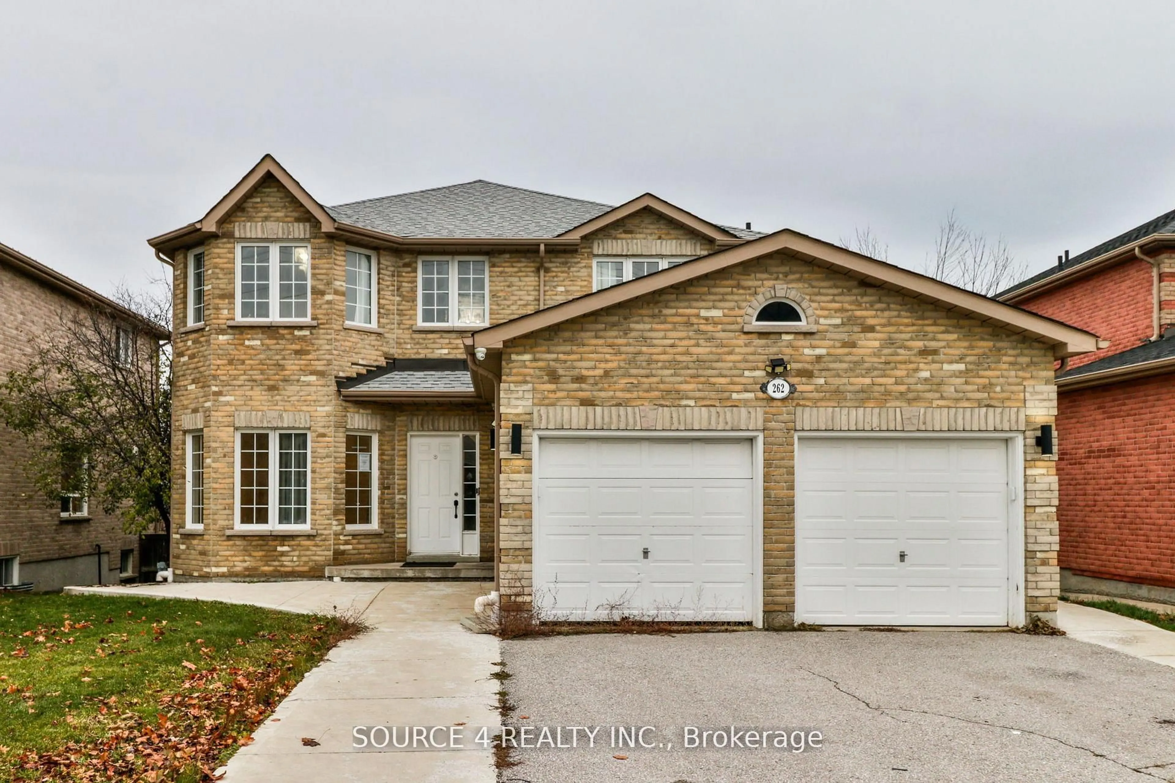 Home with brick exterior material, street for 262 Livingstone St, Barrie Ontario L4M 6N6