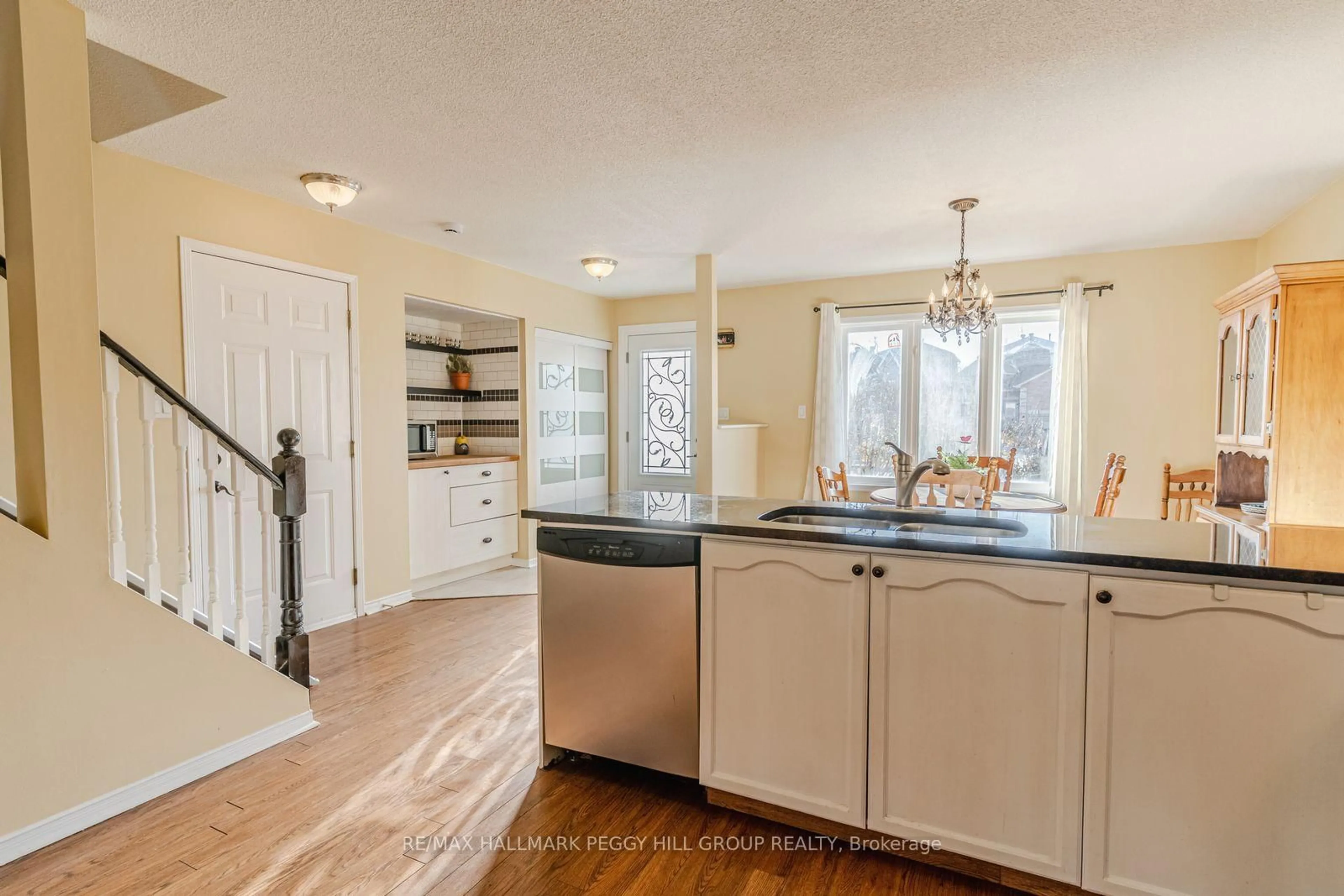Open concept kitchen, unknown for 222 Country Lane, Barrie Ontario L4N 0W1