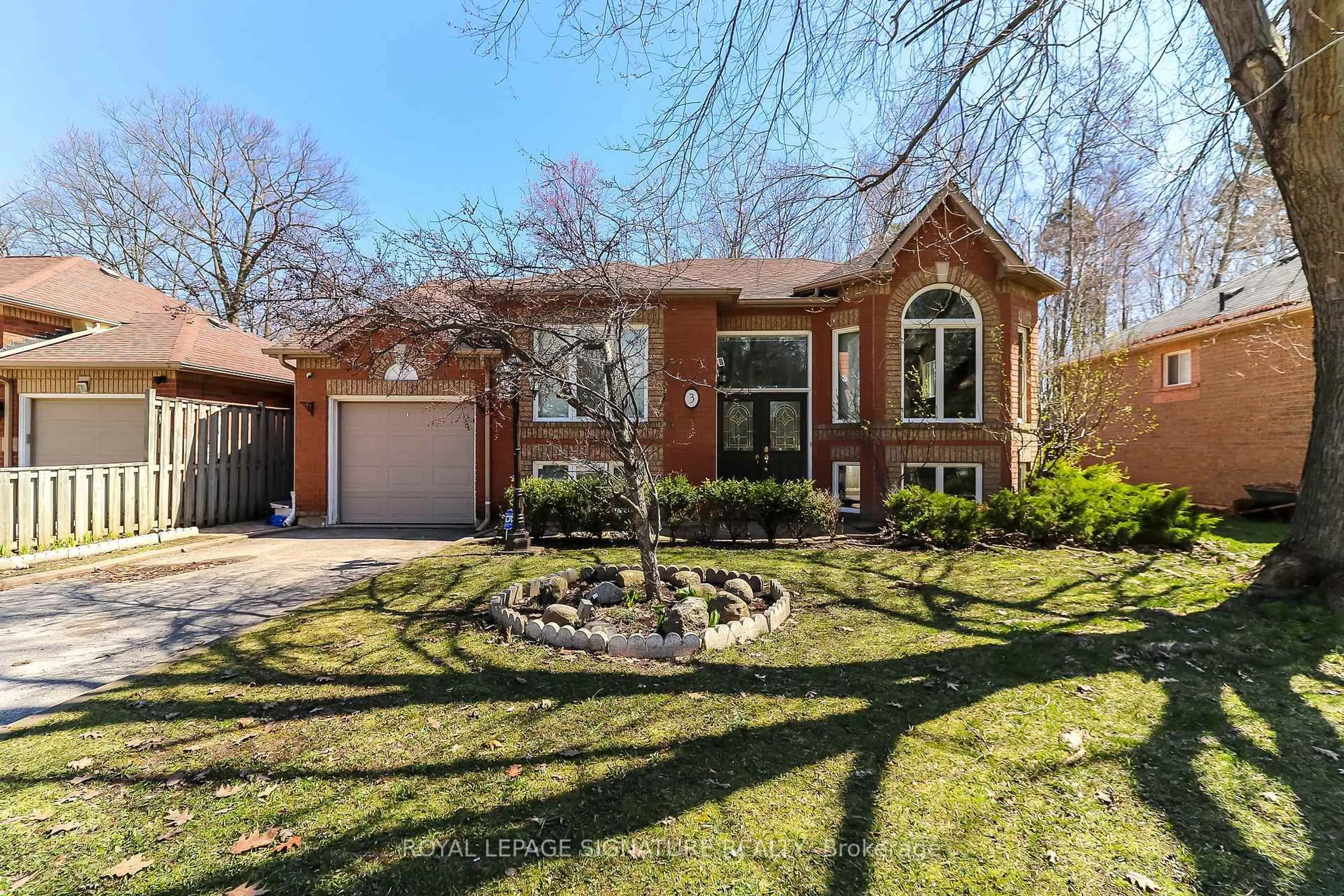 Home with brick exterior material, street for 3 Brillinger Dr, Wasaga Beach Ontario L9Z 1L4