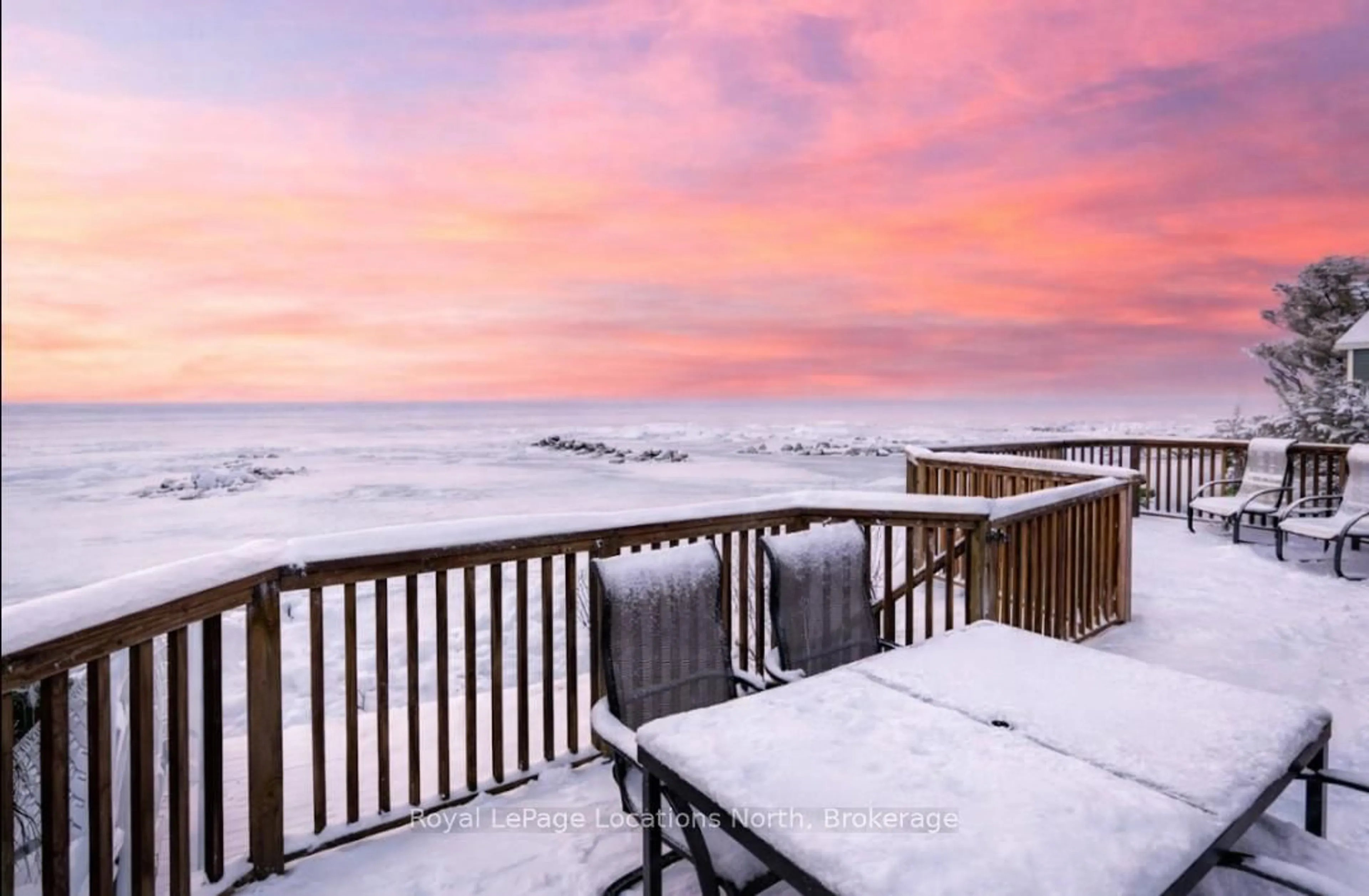 Patio, water/lake/river/ocean view for 46 William Ave, Wasaga Beach Ontario L9Z 2X3