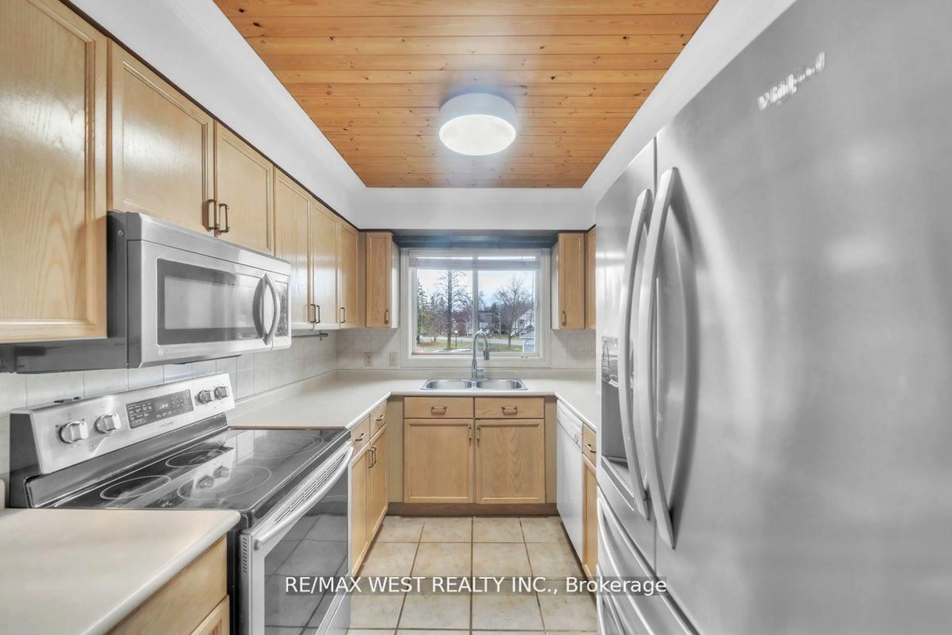 Unknown for 24 Laguna Pkwy #9, Ramara Ontario L0K 1B0