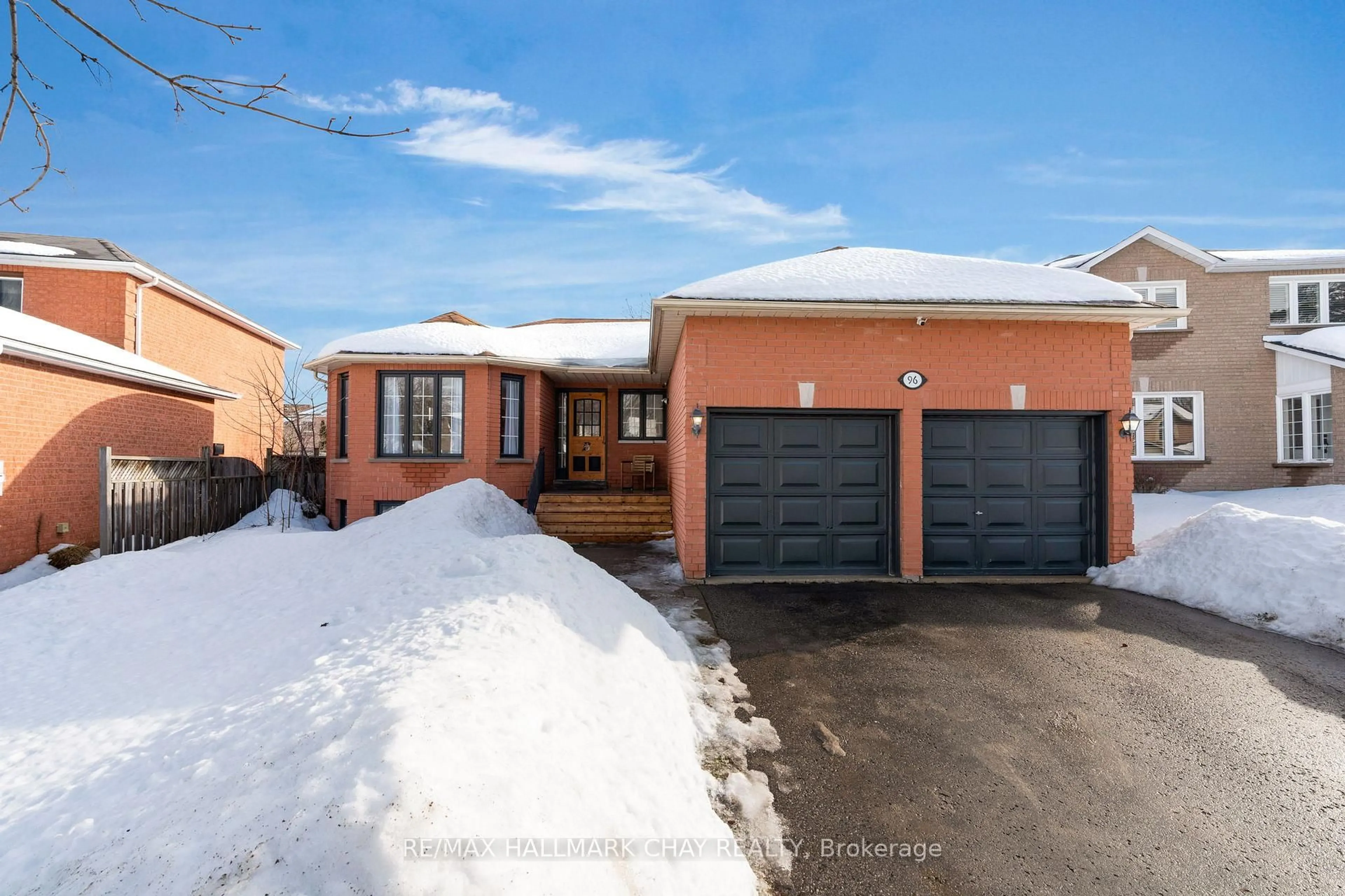 Home with brick exterior material, street for 96 Brown St, Barrie Ontario L4N 7V6