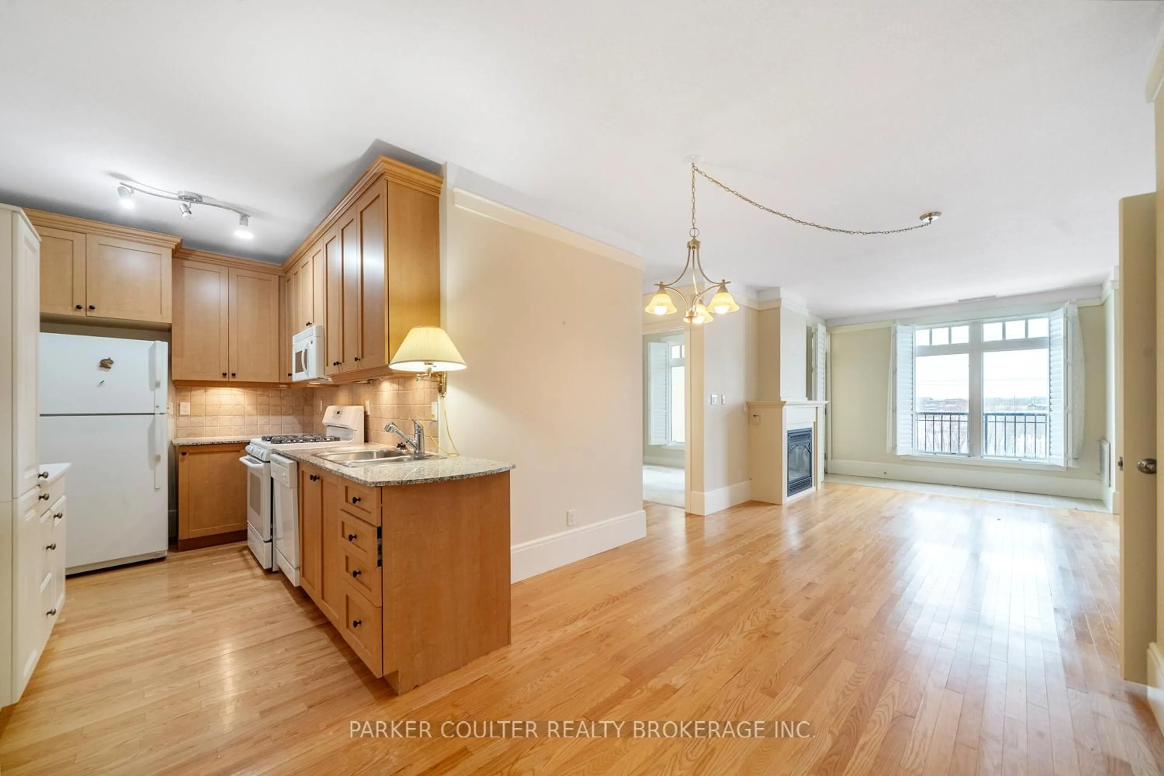 Open concept kitchen, unknown for 140 Cedar Island Rd #312, Orillia Ontario L3V 1T1
