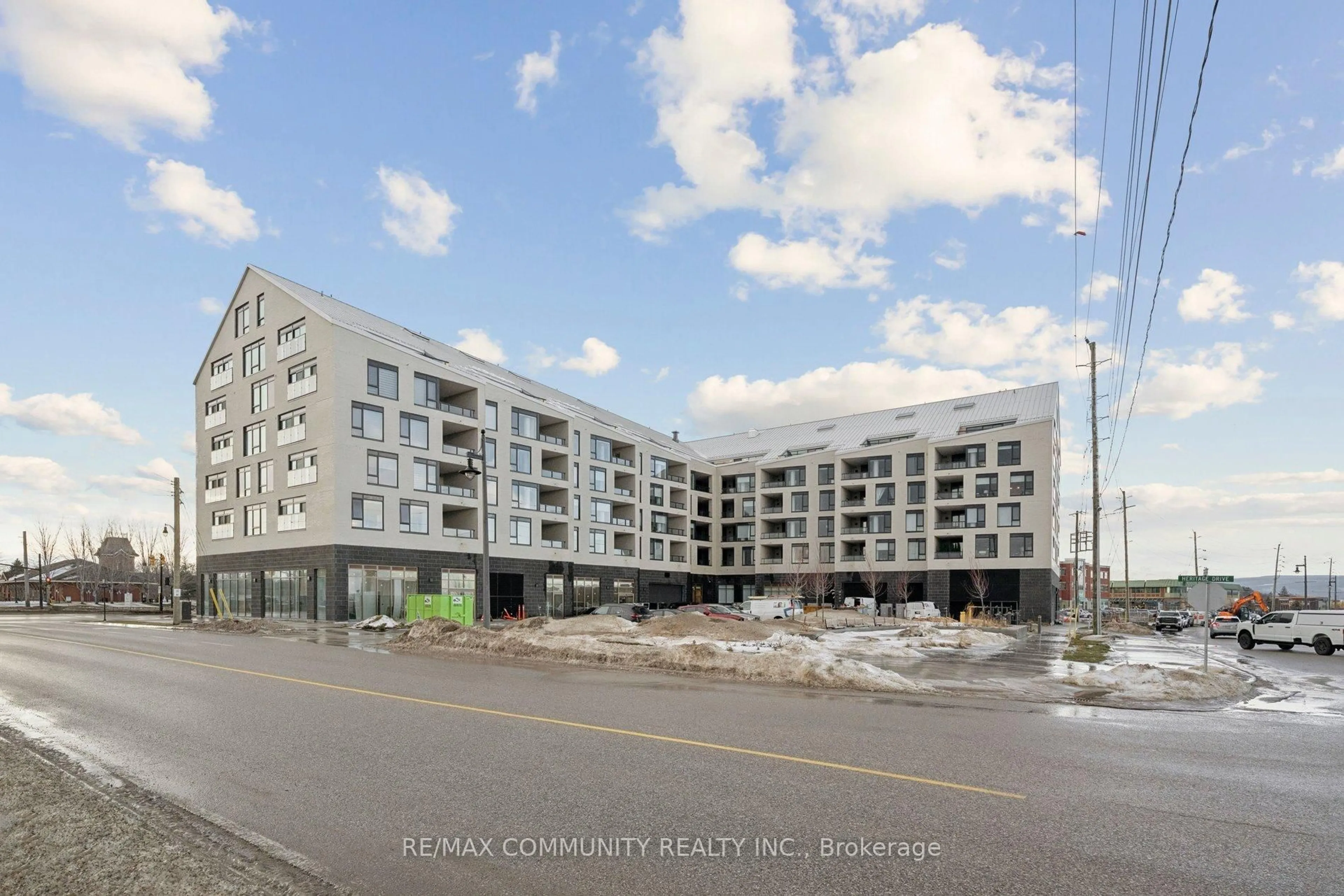 Unknown for 31 Huron St #415, Collingwood Ontario L9Y 0E8