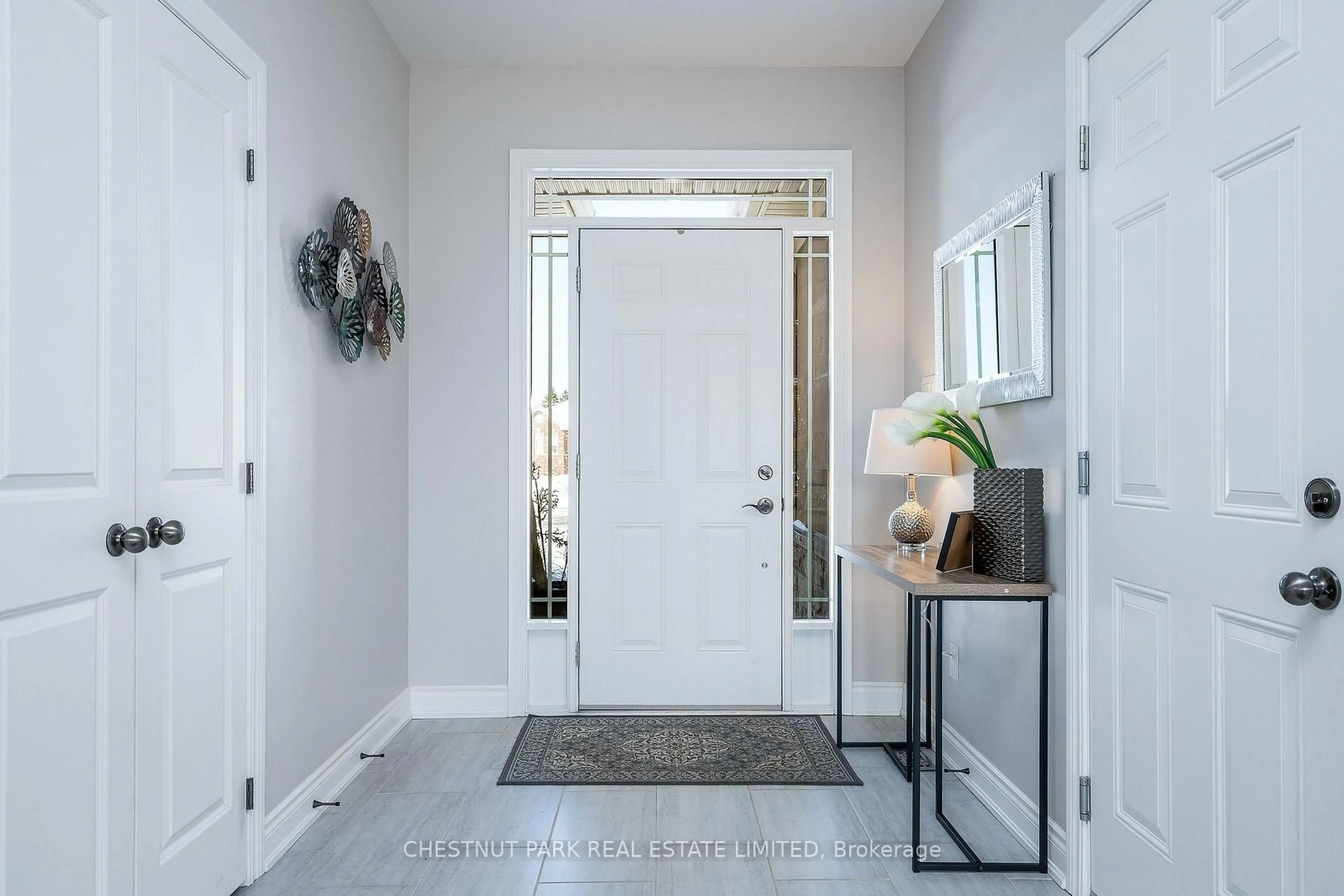 Indoor entryway for 15 Patchell Crt, Springwater Ontario L0L 1P0