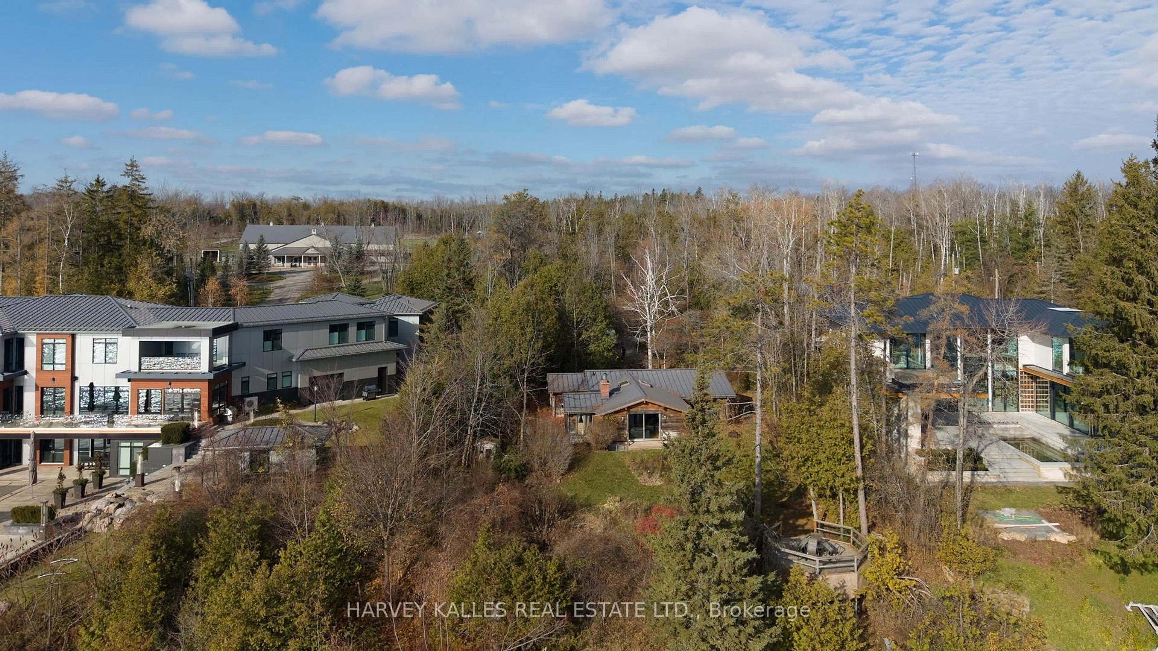 A pic from outside/outdoor area/front of a property/back of a property/a pic from drone, unknown for 13 Pemberton Lane, Oro-Medonte Ontario L0L 2L0